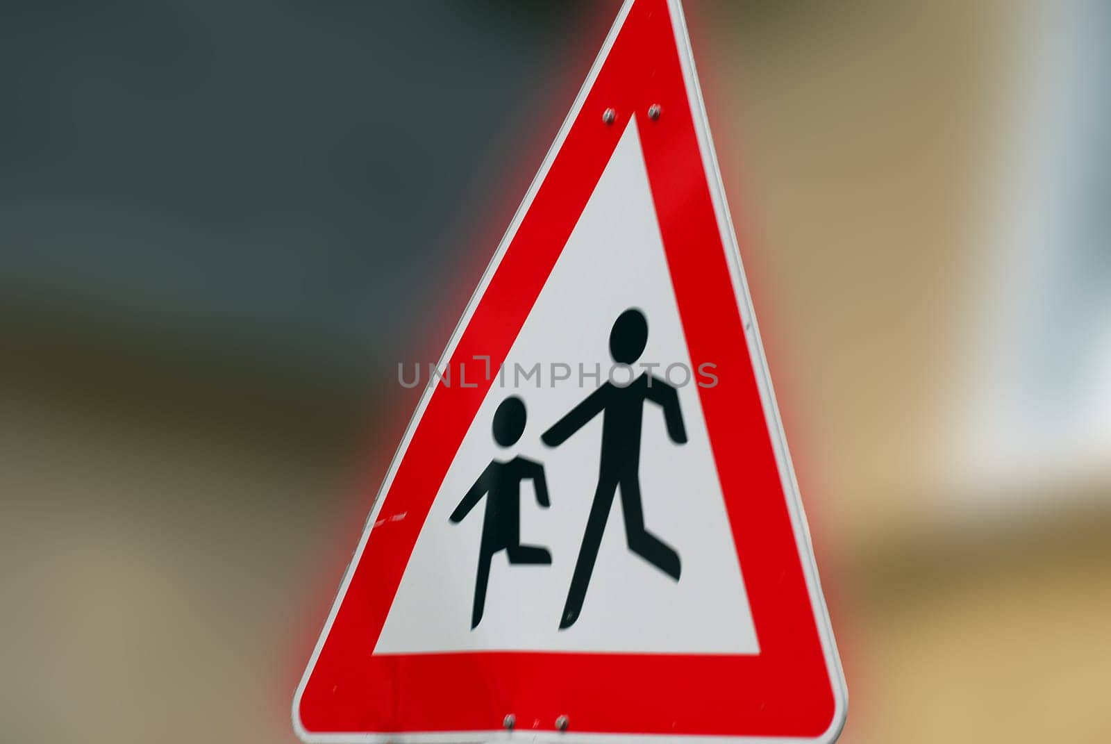 Attention children