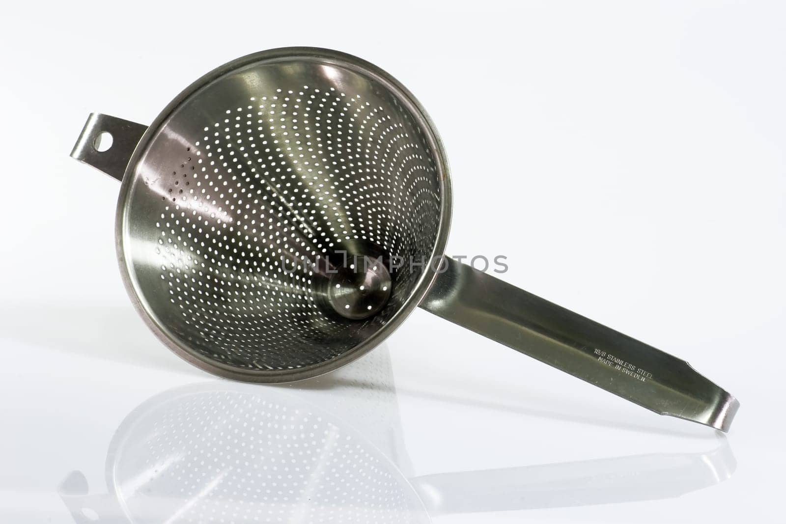 Pointed sieve
