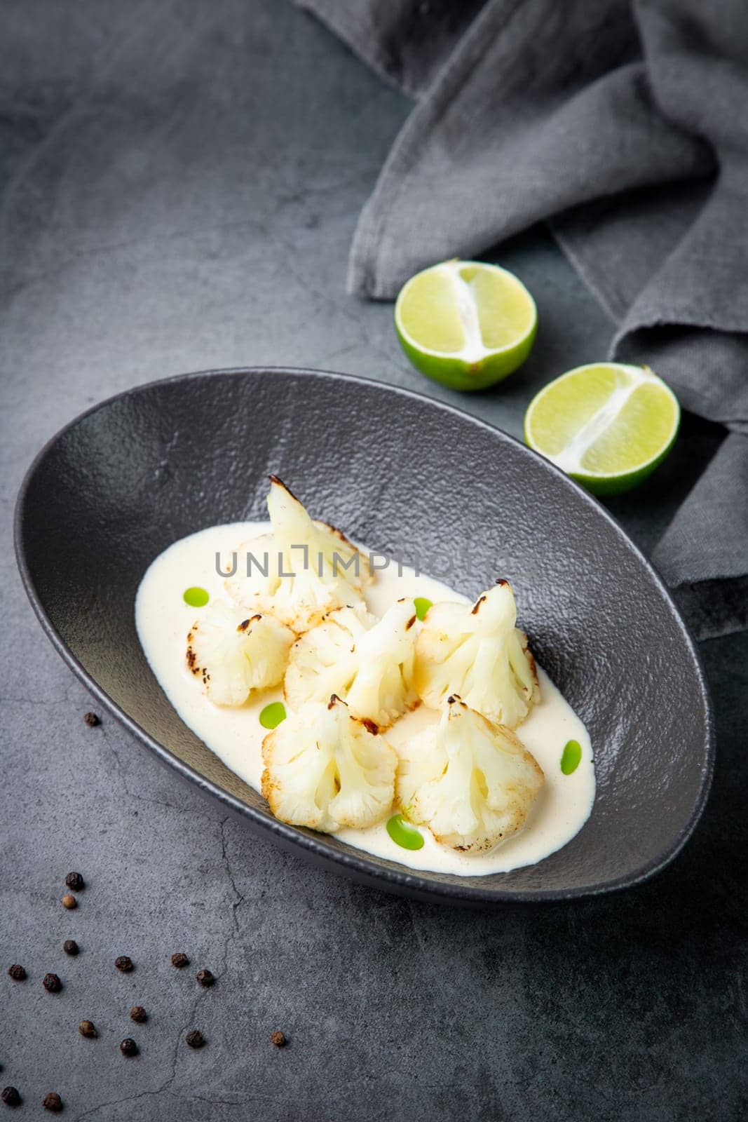 cooked cauliflower in mushroom sauce and lime by tewolf