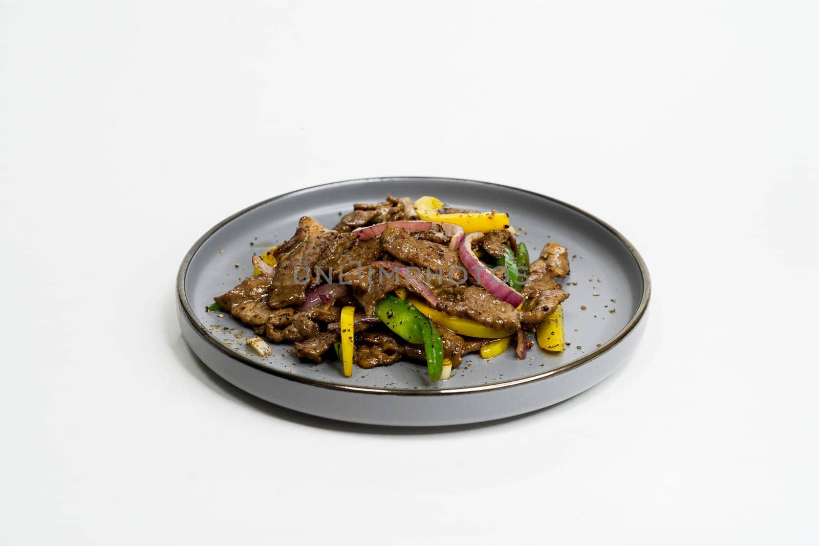 black pepper beef with vegetables