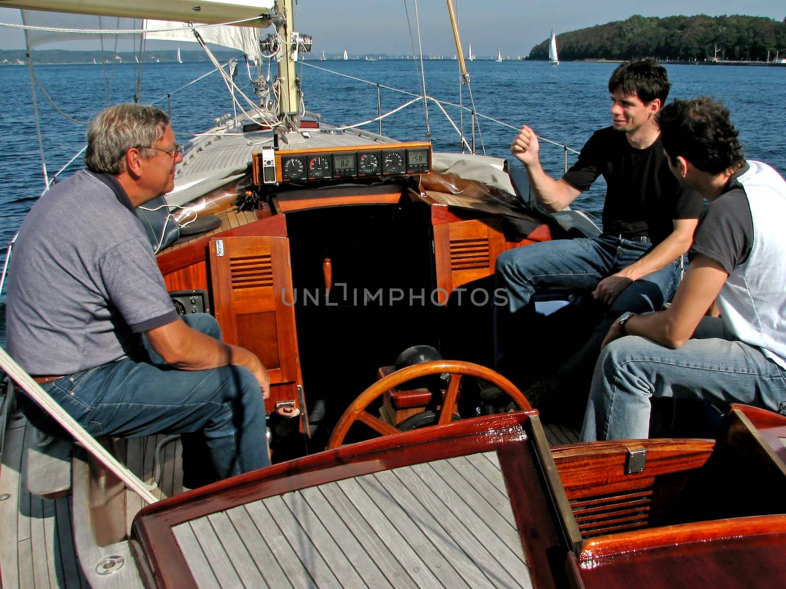 Men's cruise
