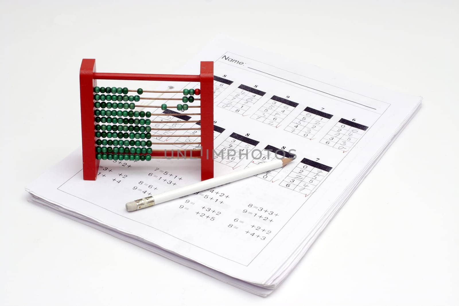 Arithmetic problems with abacus and pencil