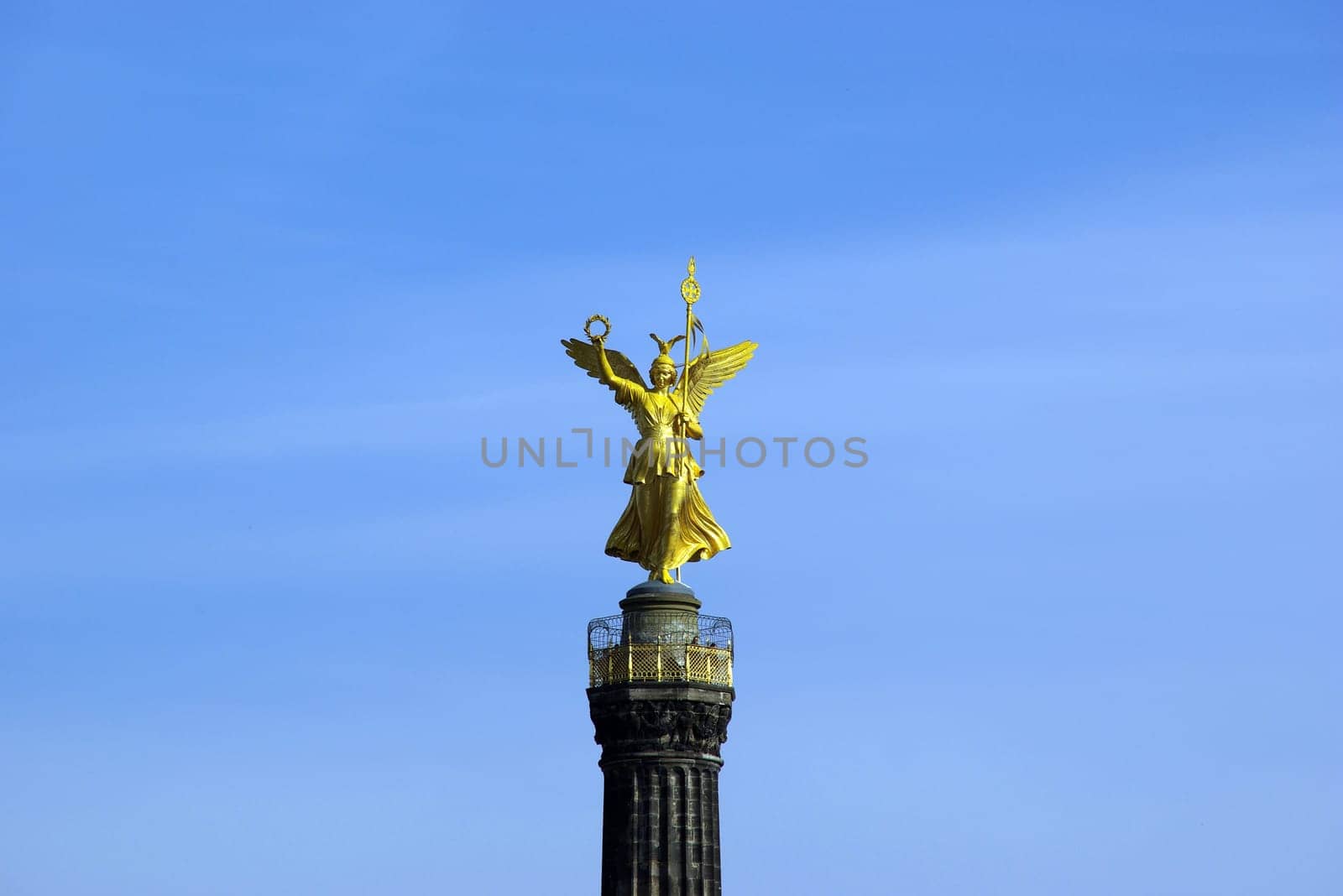 Detail *** The bronze sculpture created by Friedrich Drake depicts Victoria with a laurel wreath,an eagle-adorned helmet and a military emblem with an iron cross. Friedrich Drake designed it based on the model of his daughter Margarethe. Viktoria is the