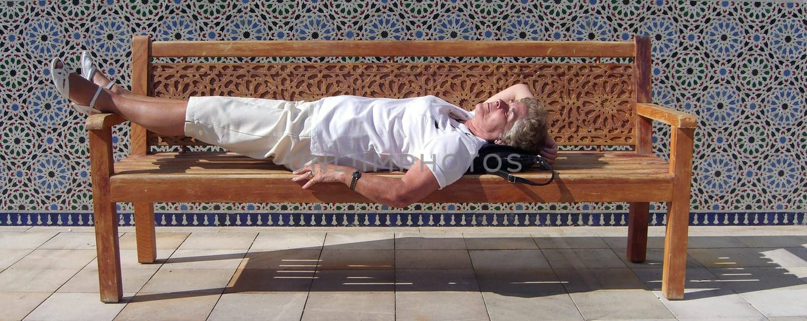 Rest and sunbathe