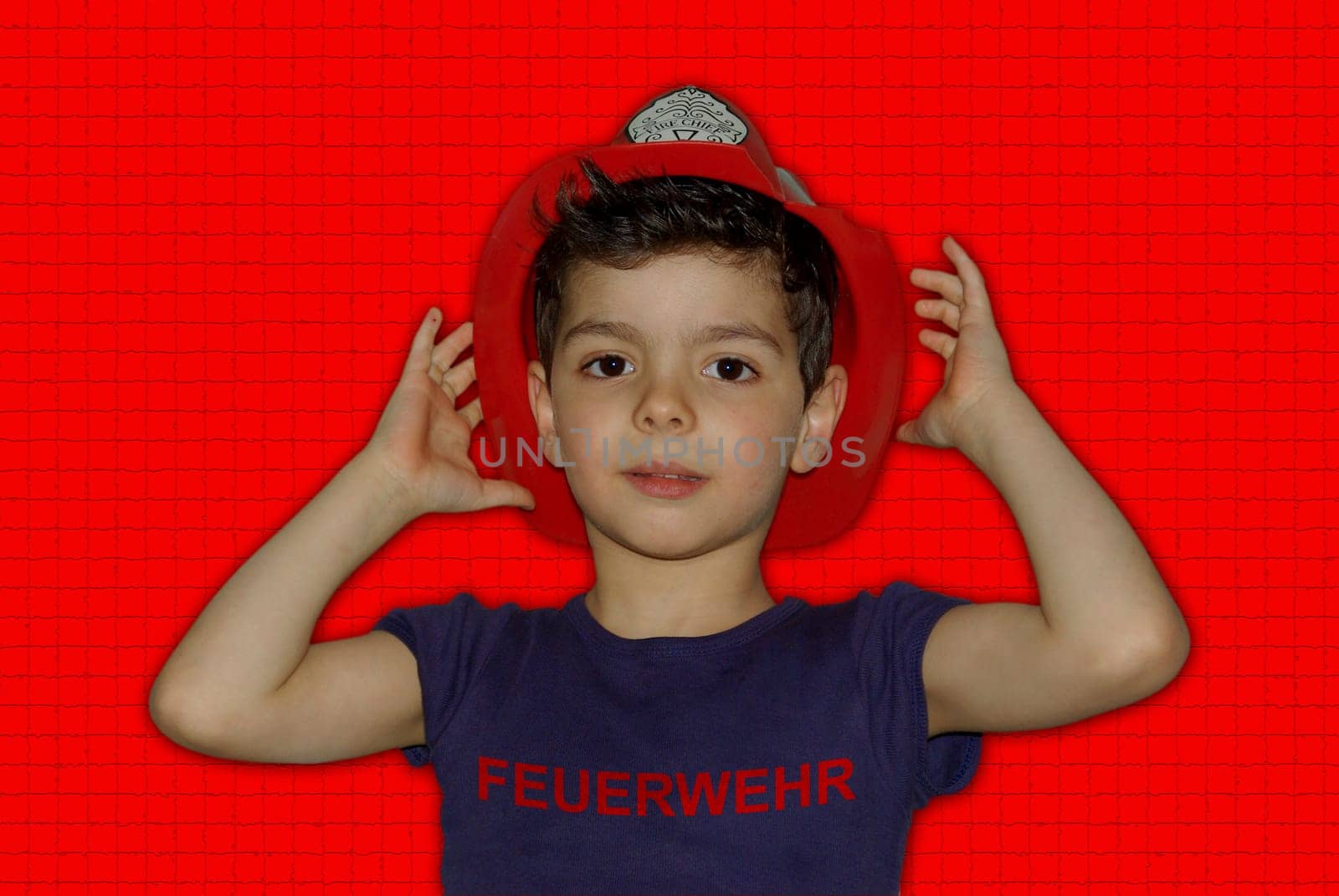 Firefighter with broken helmet * doesn't matter * this version with lettering on the shirt