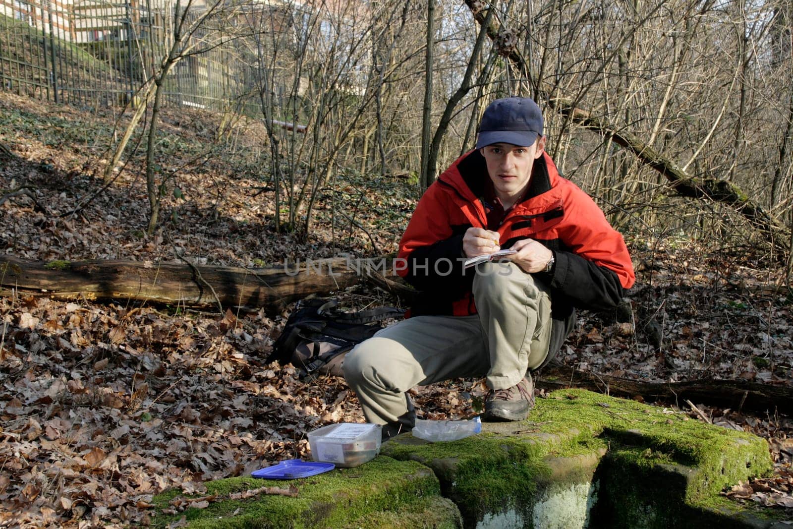 Geocaching - Treasure hunter with cache