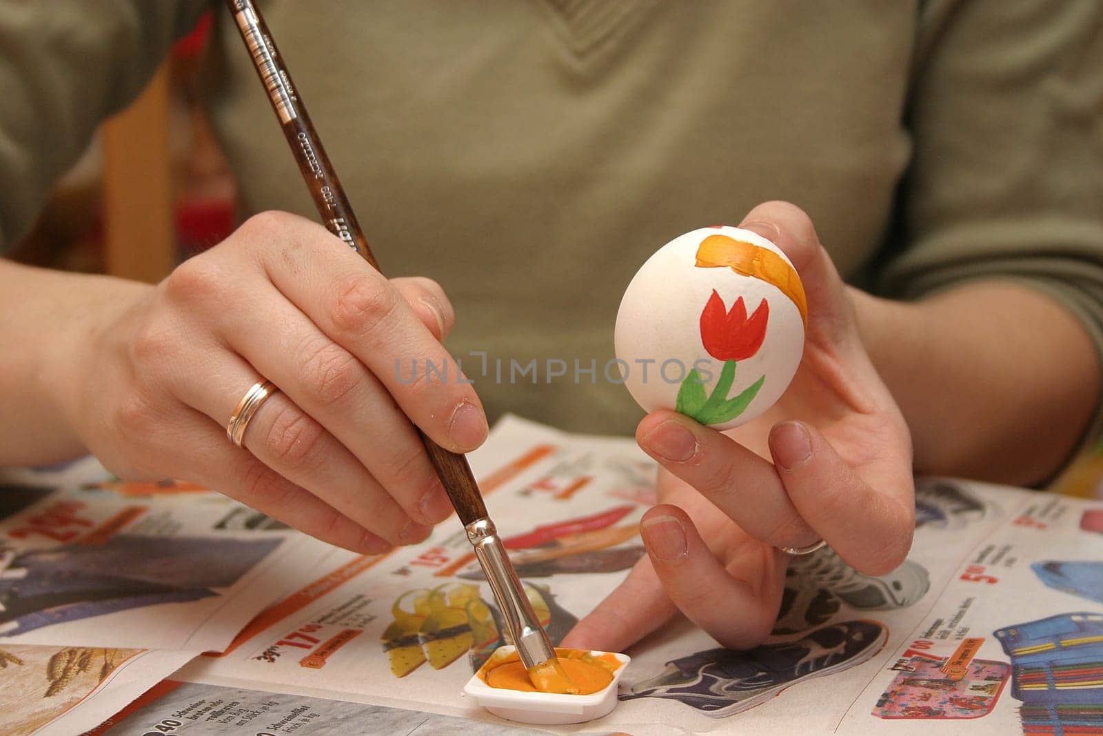 Painting Easter Eggs 01