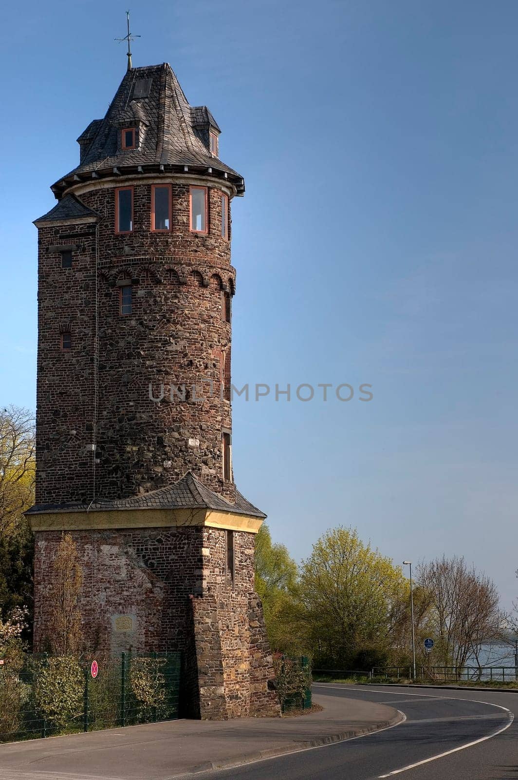 I passed this tower during a bike ride between Monheim and Leverkusen. Does anyone happen to know what the tower is called?