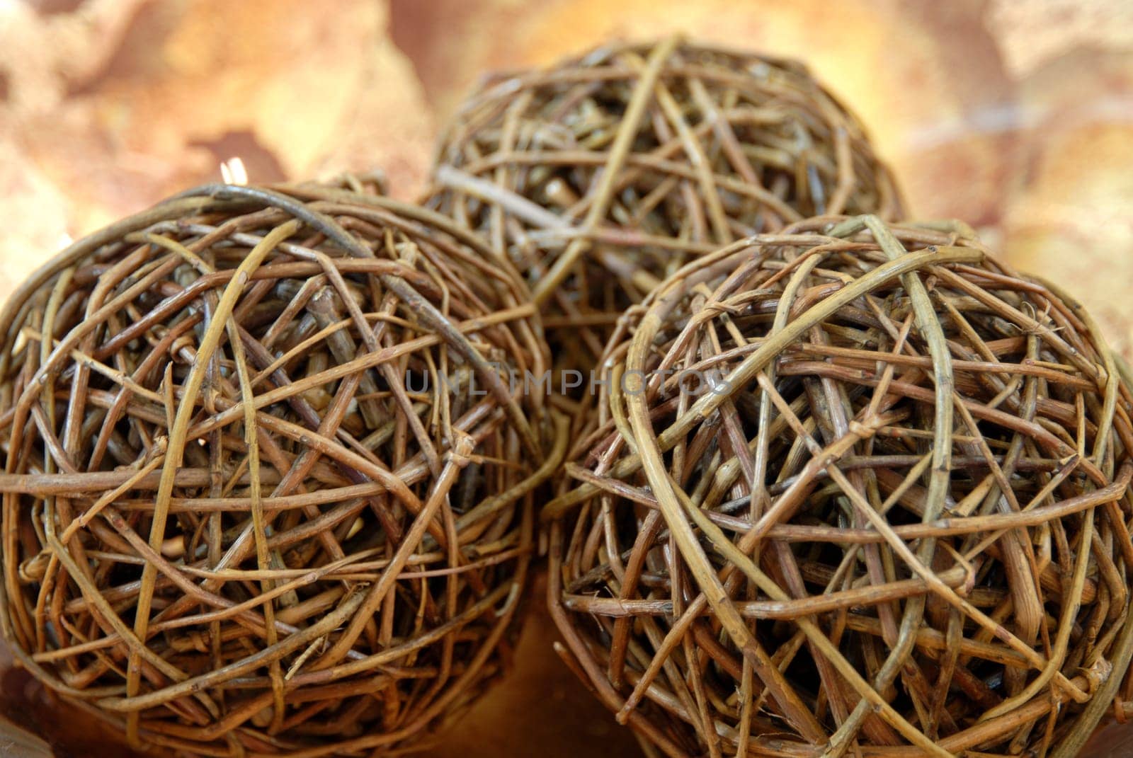 Ball made of raffia