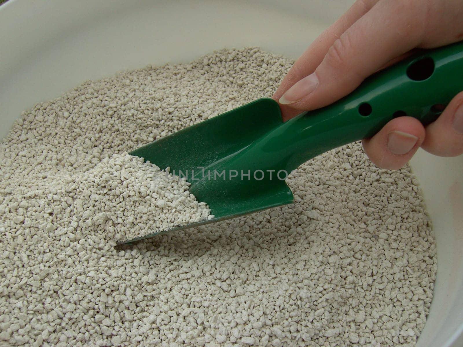Mineral fertilizer 04