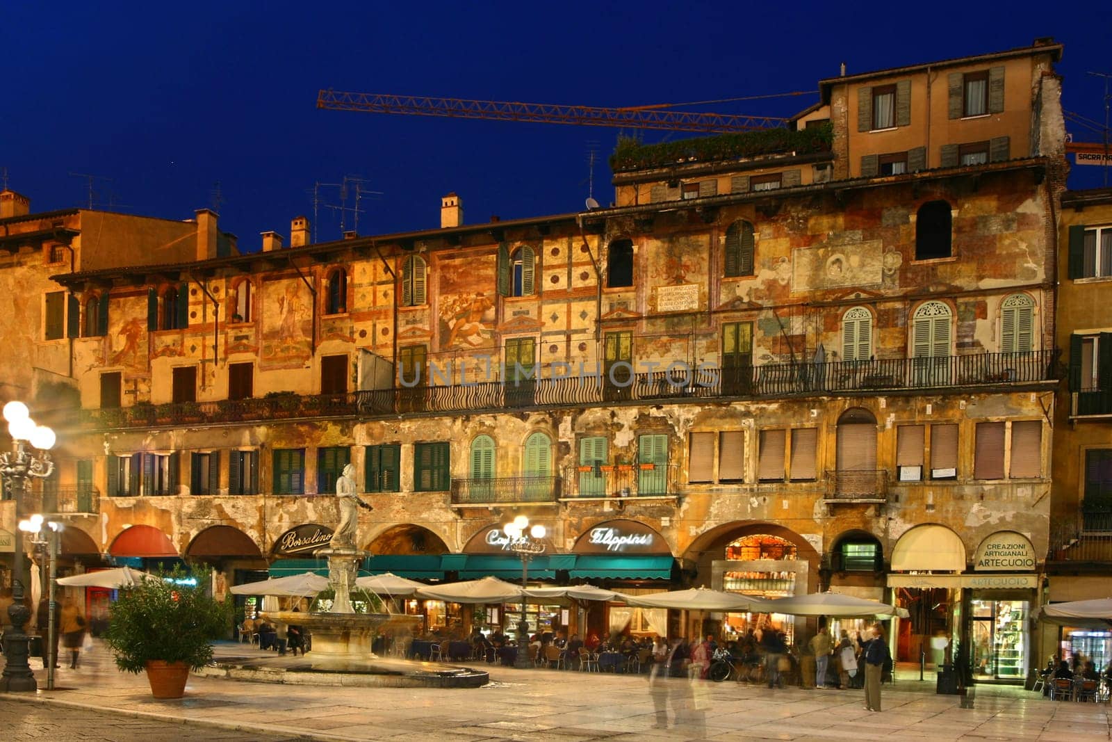 Verona - Piazza del Erbe 3