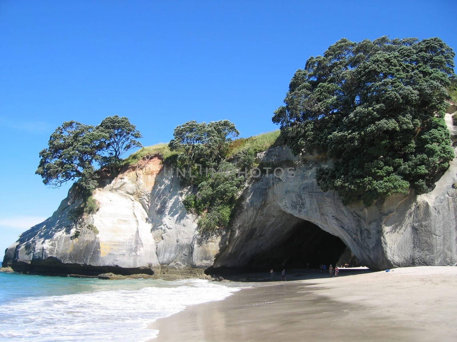 Cathedral Cove in New Zealand