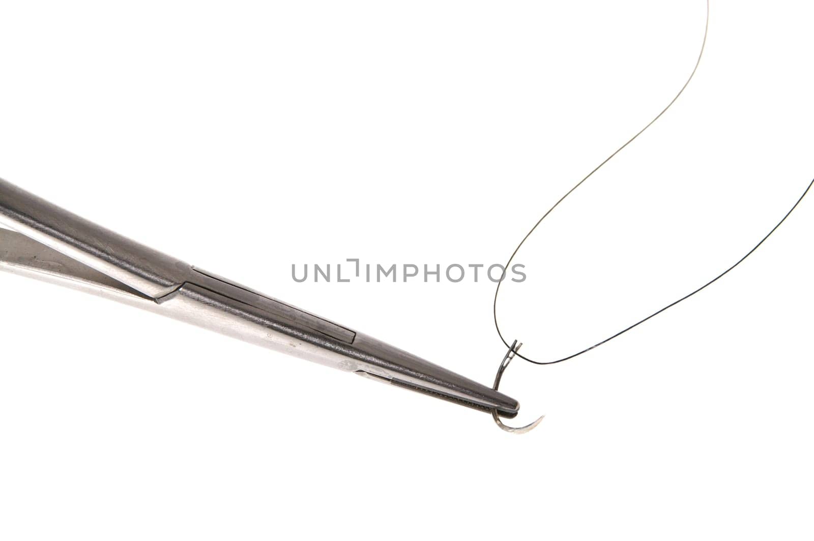 Needle holder with atraumatic needle