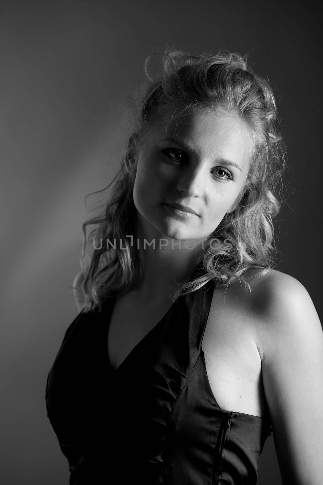 Woman with evening dress in b&w III