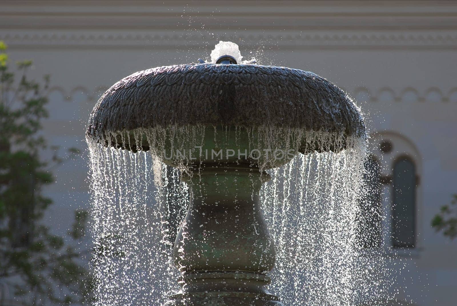 ... at Munich's Geschister-Scholl-Platz...