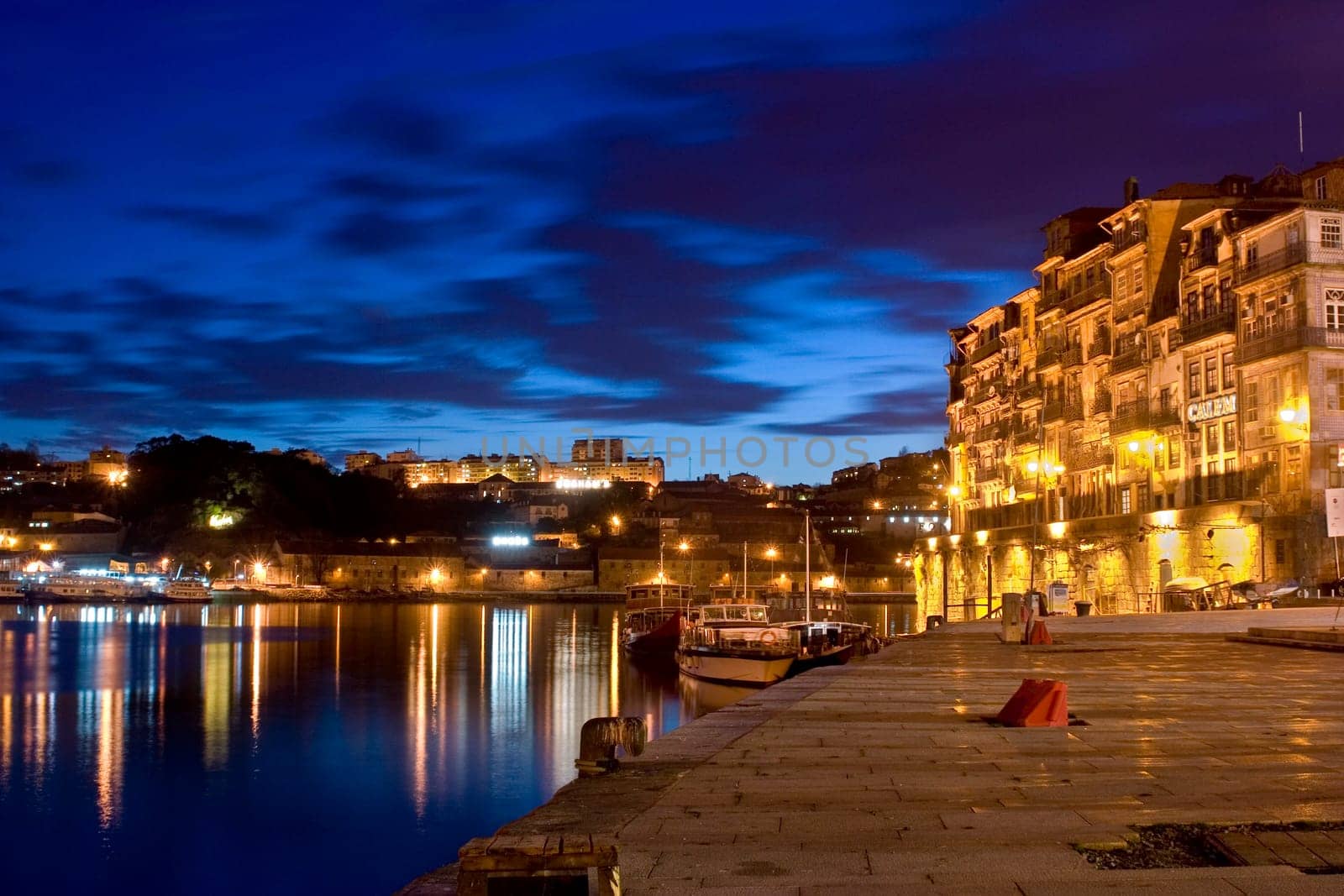 blue hour in Porto