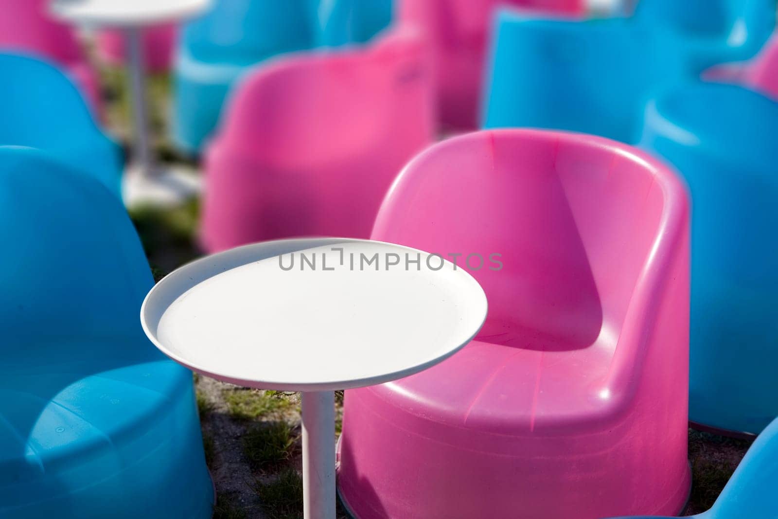 Seating,play of colors