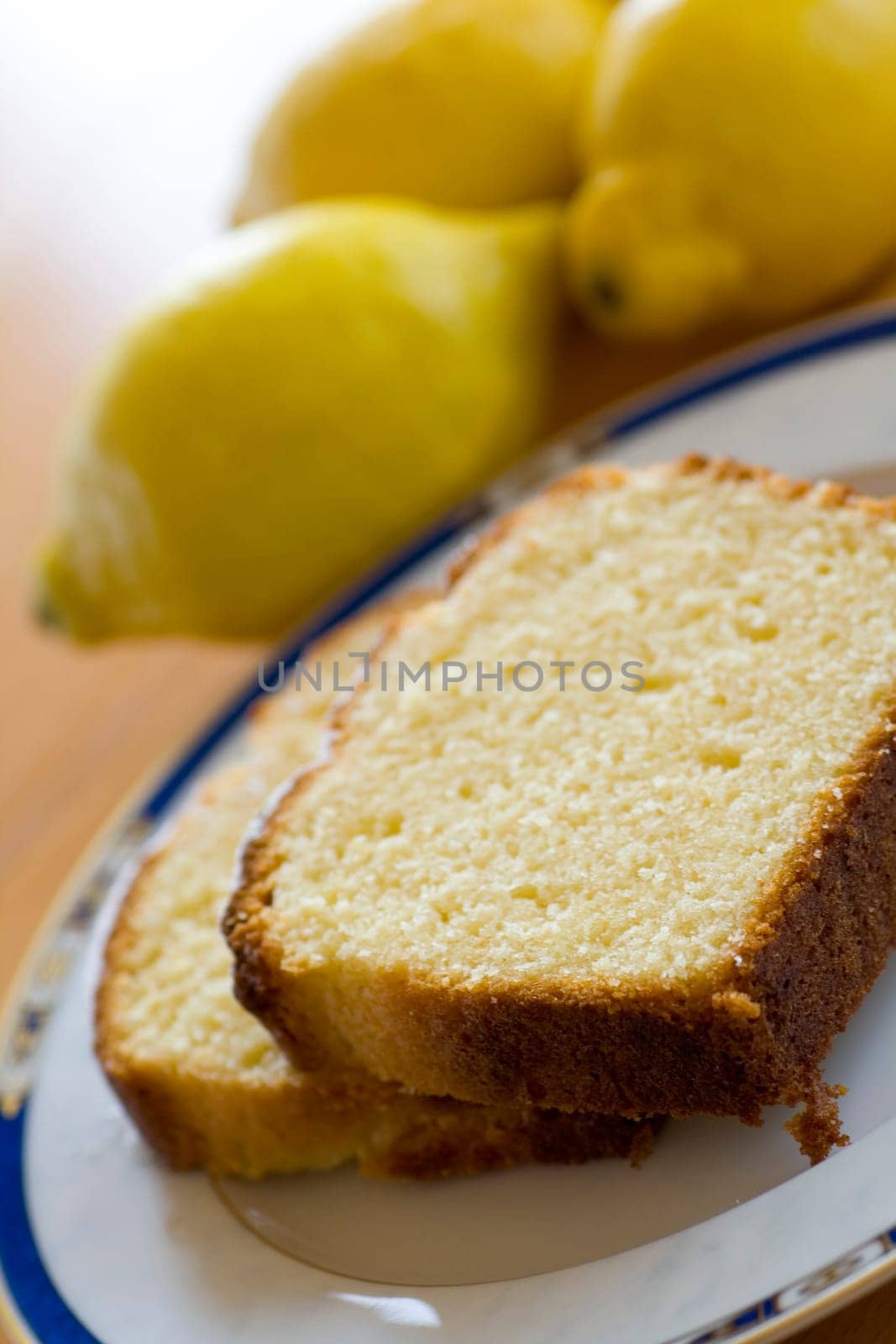 Lemon cake