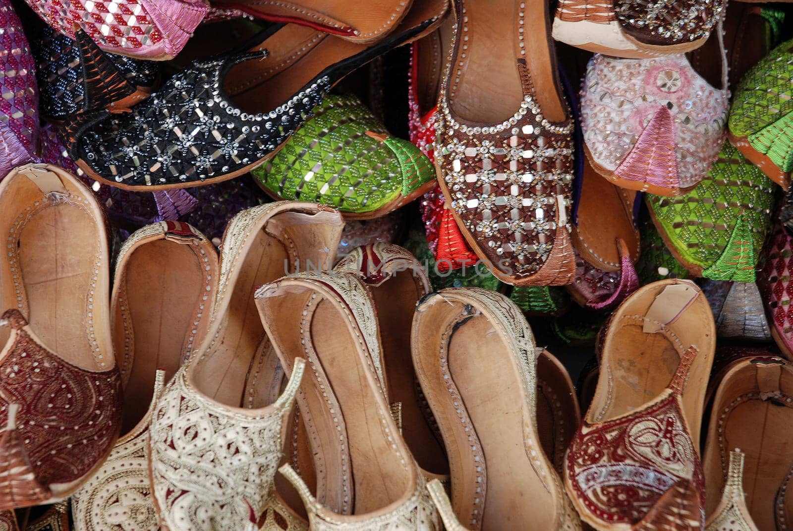 Oriental shoes