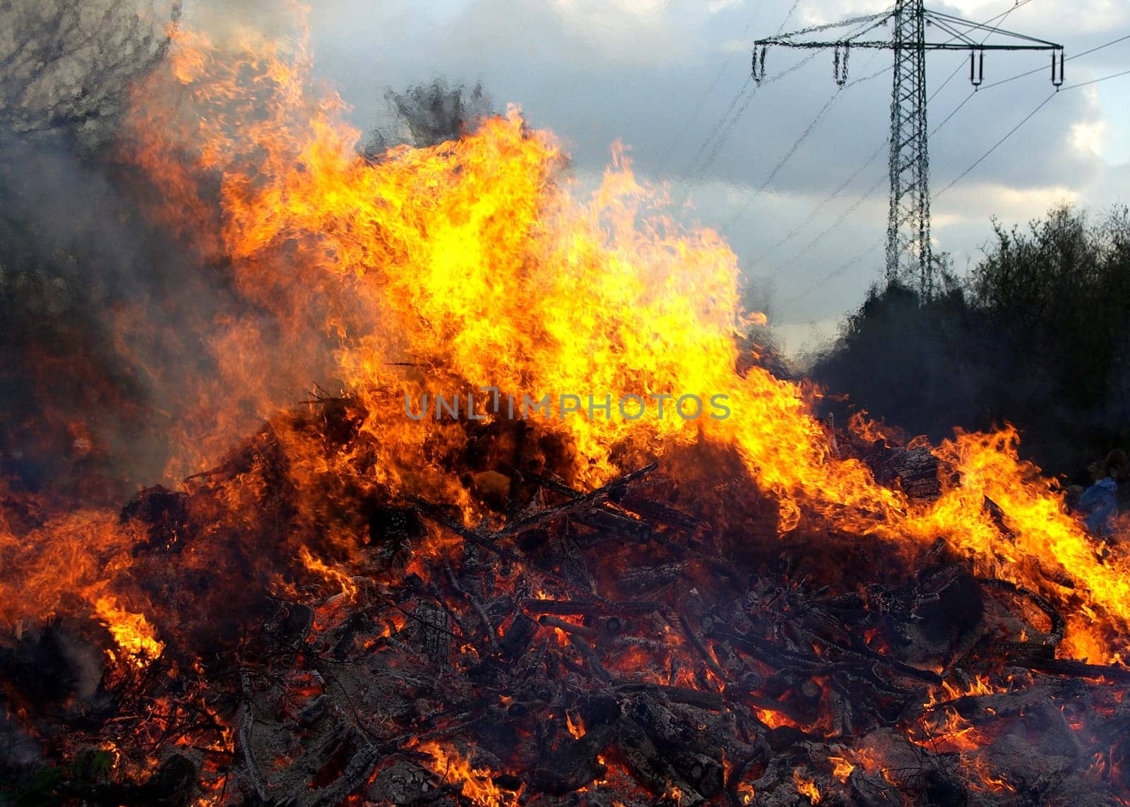 Fire2