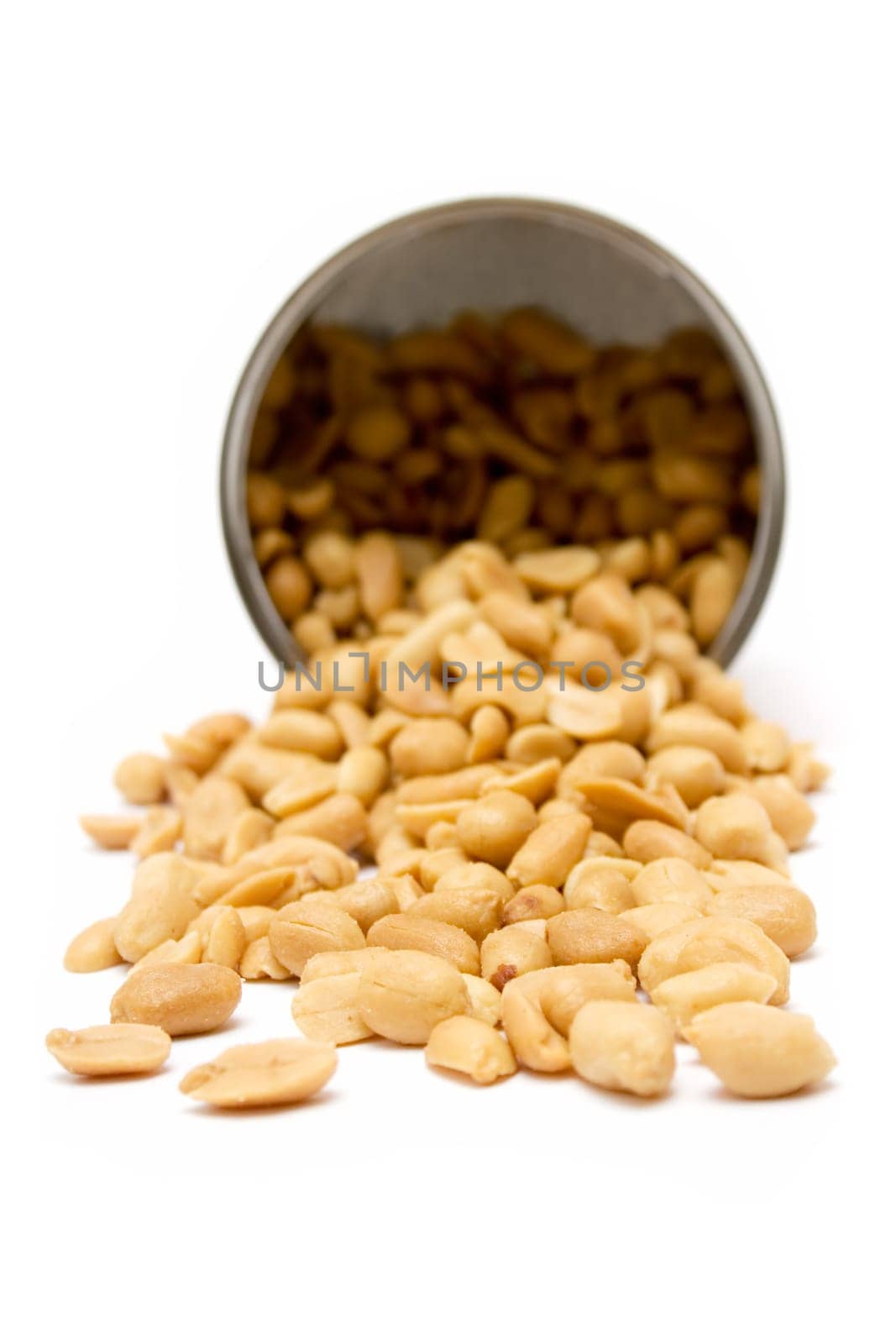 Can of peanuts