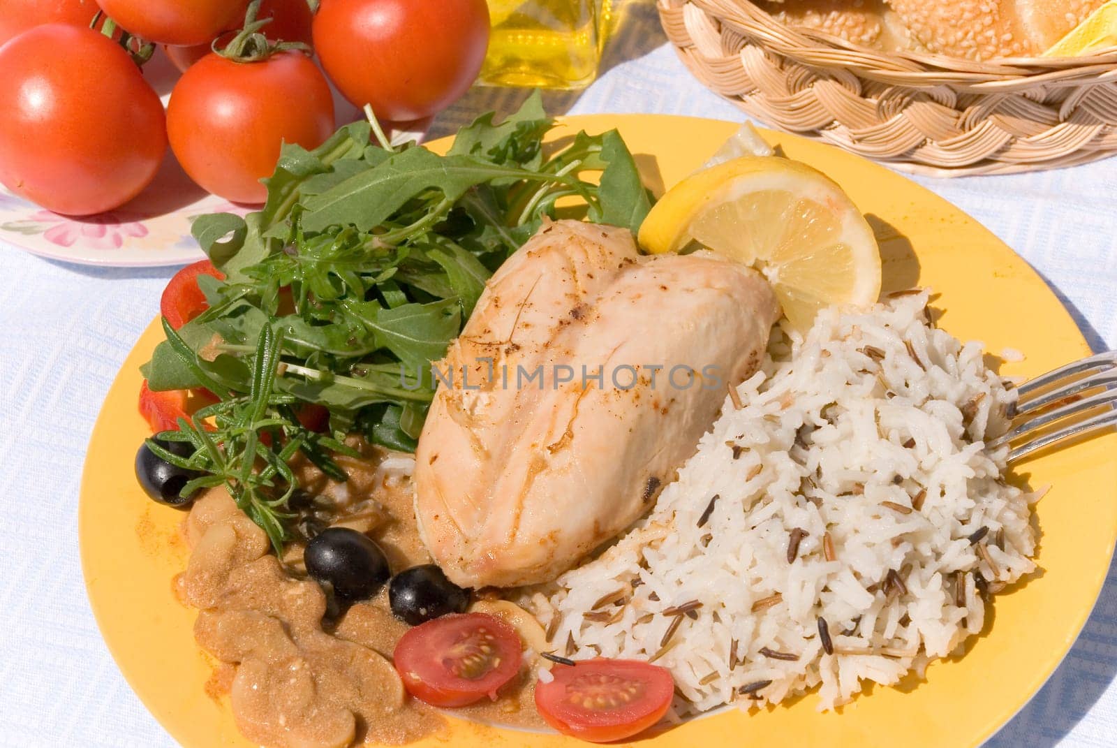 Diet chickens breast-skinless-with salad