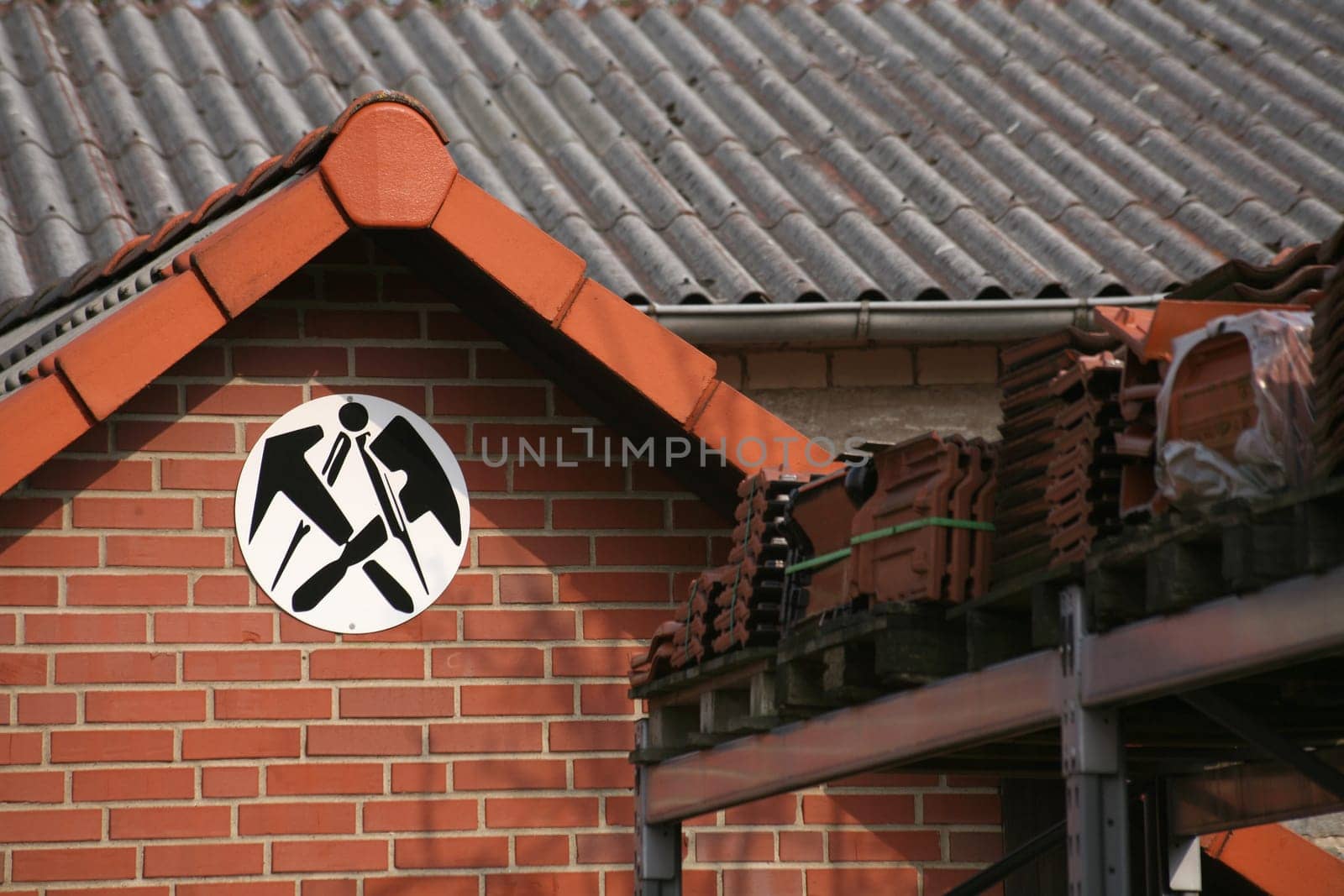 Craftsman's business with guild sign