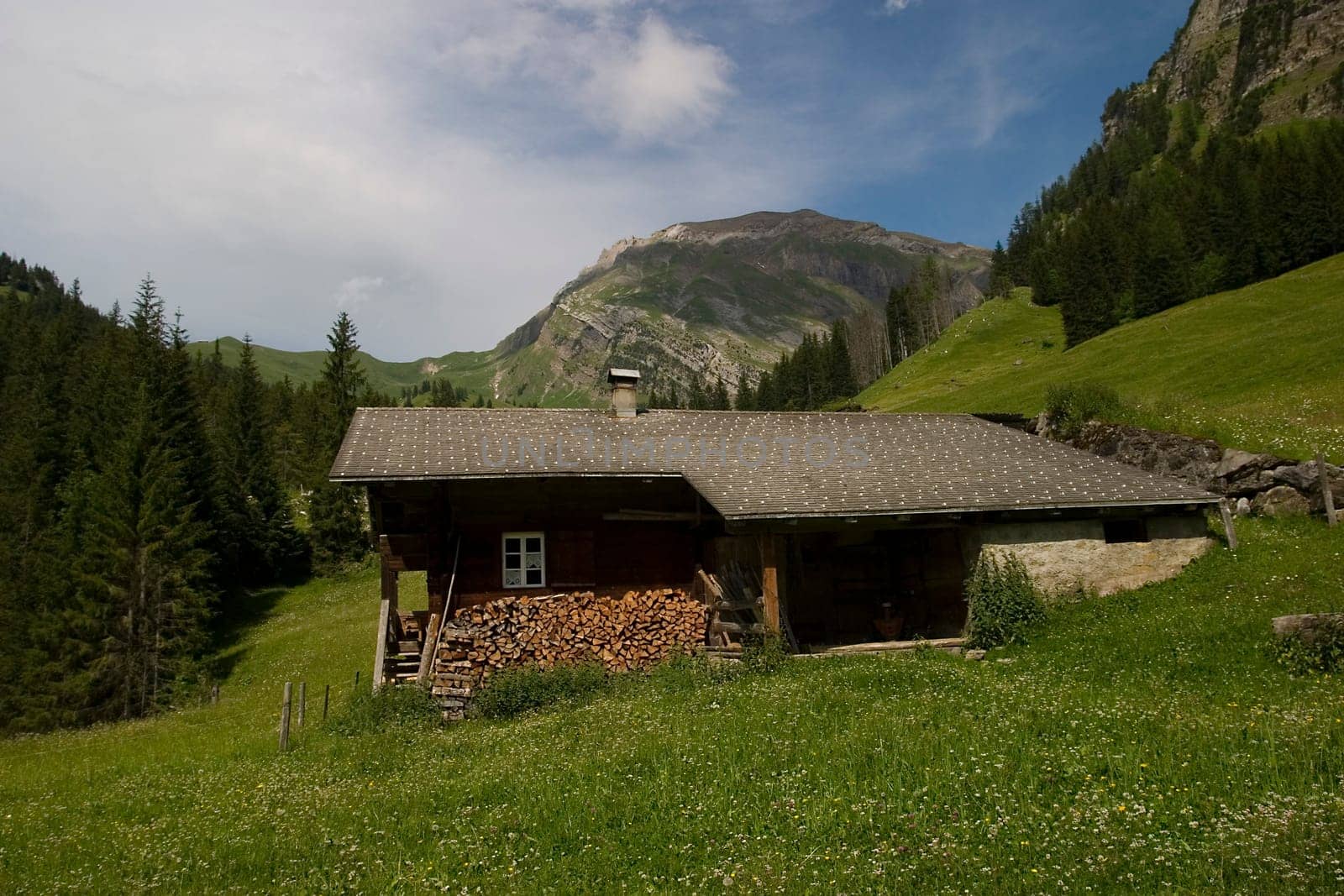 Alpine hut on the ascent to the Simmen spring