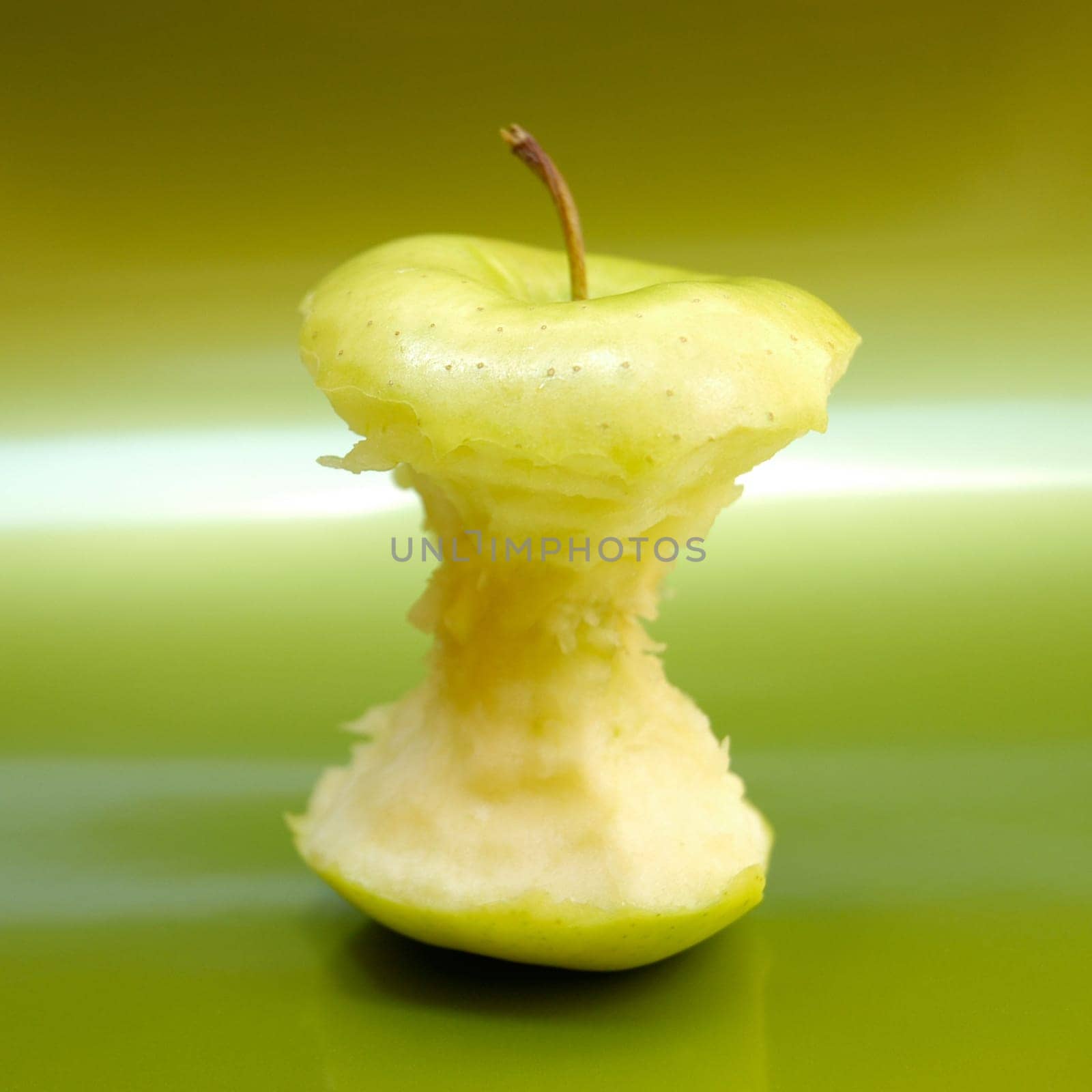 Apple semolina