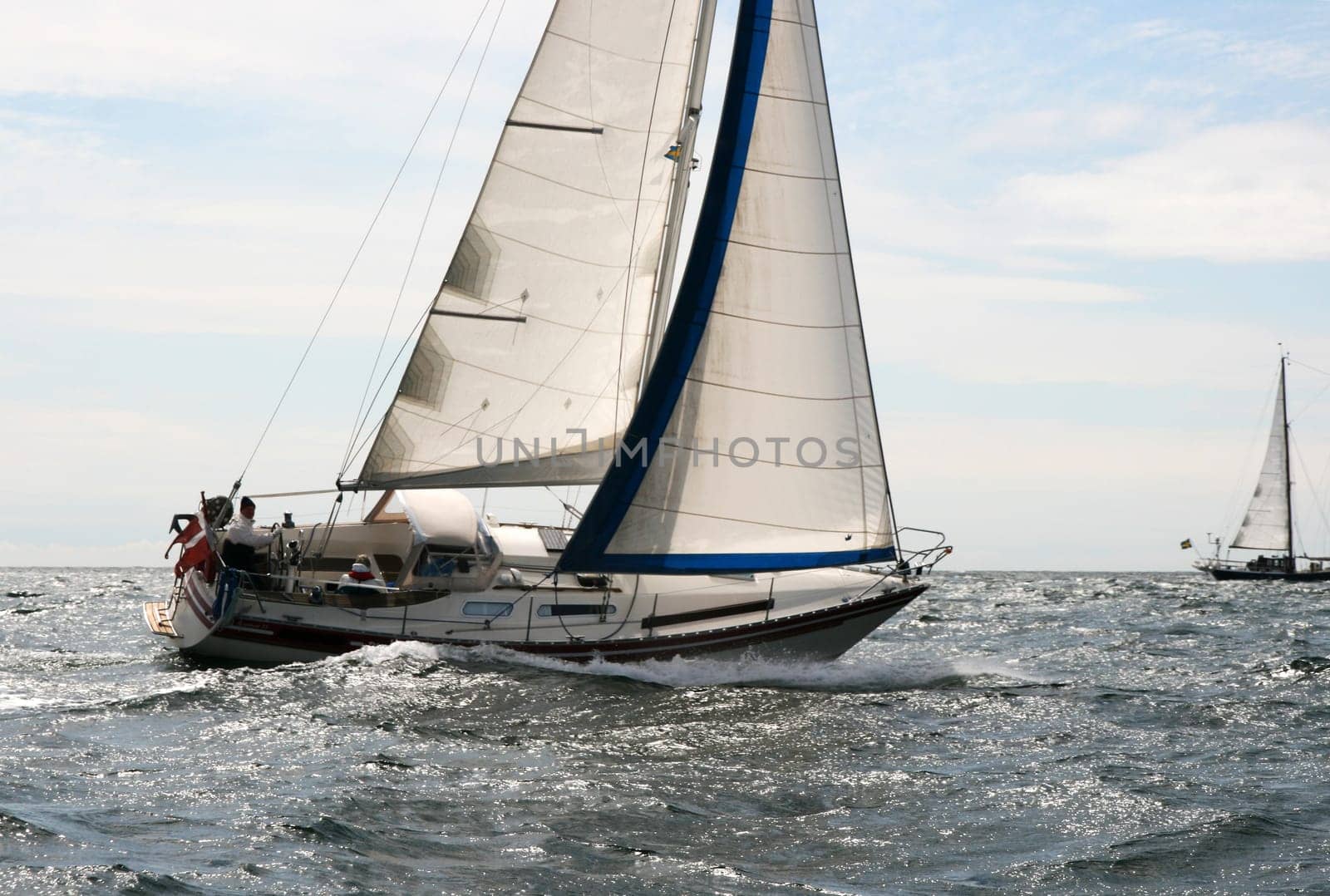 Cruising sailing