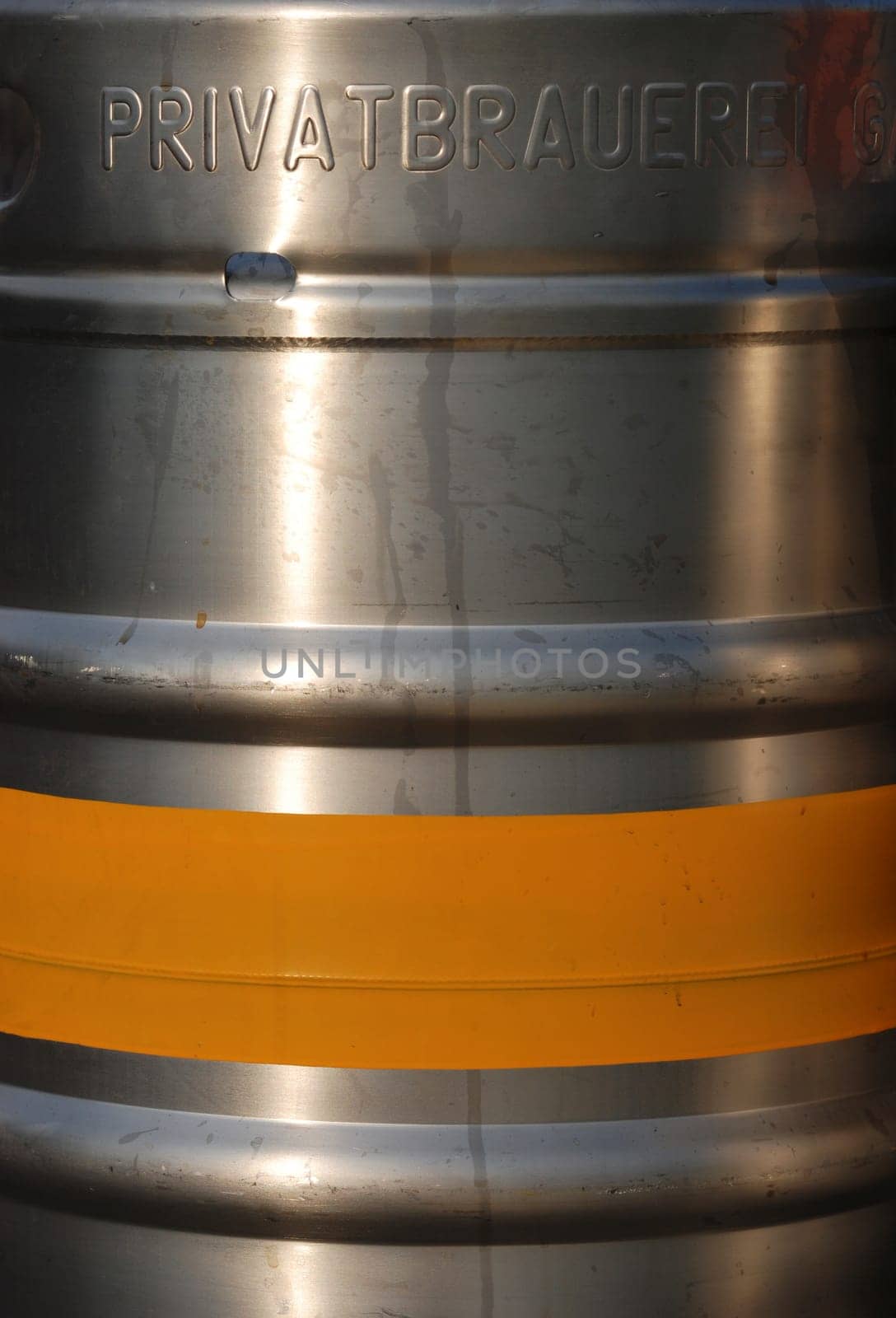 Metal barrel