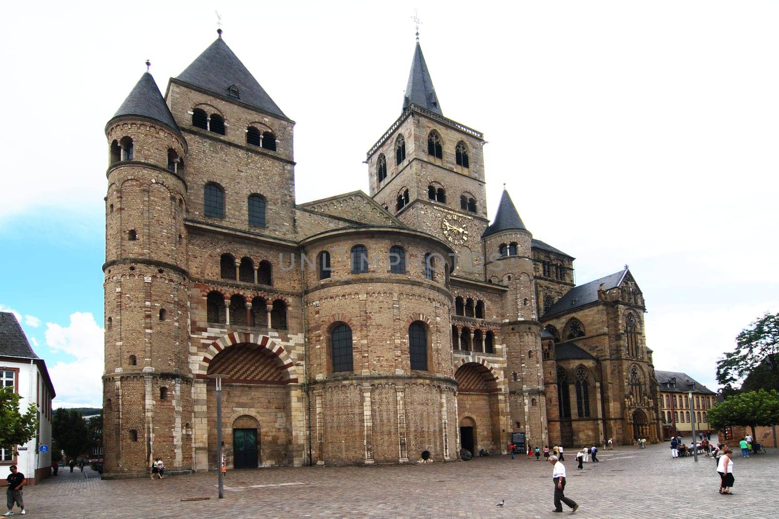 Cathedral façade
