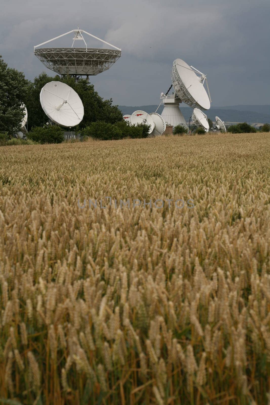 Earth station