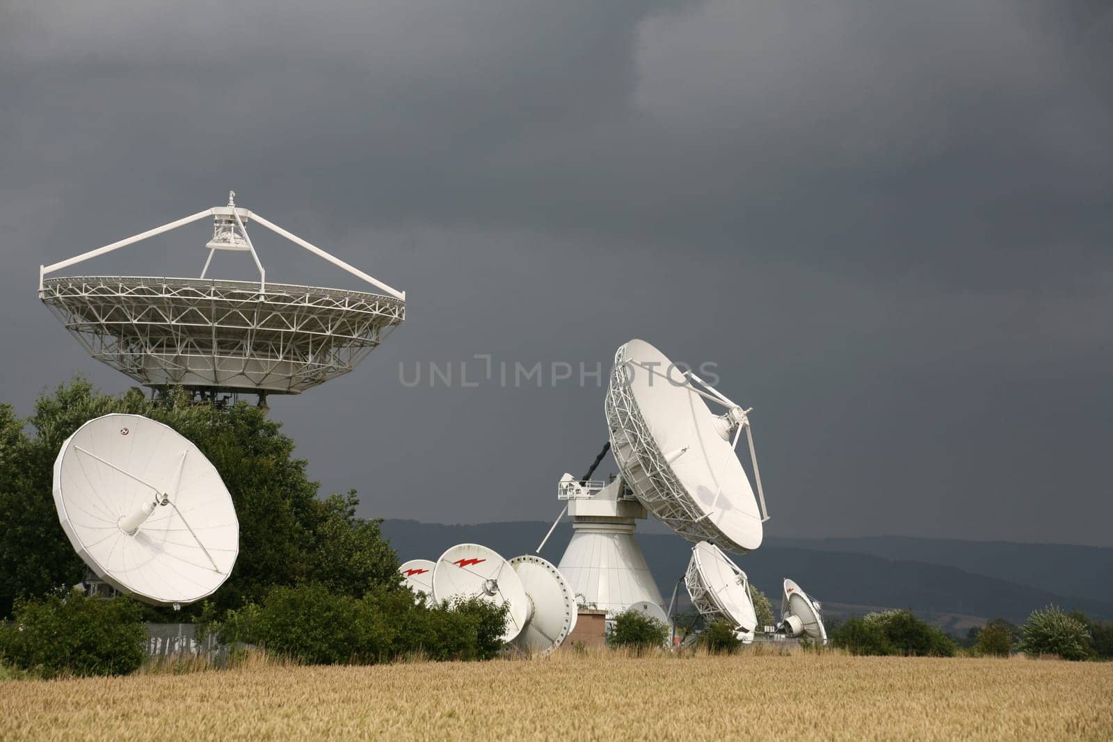 Earth station