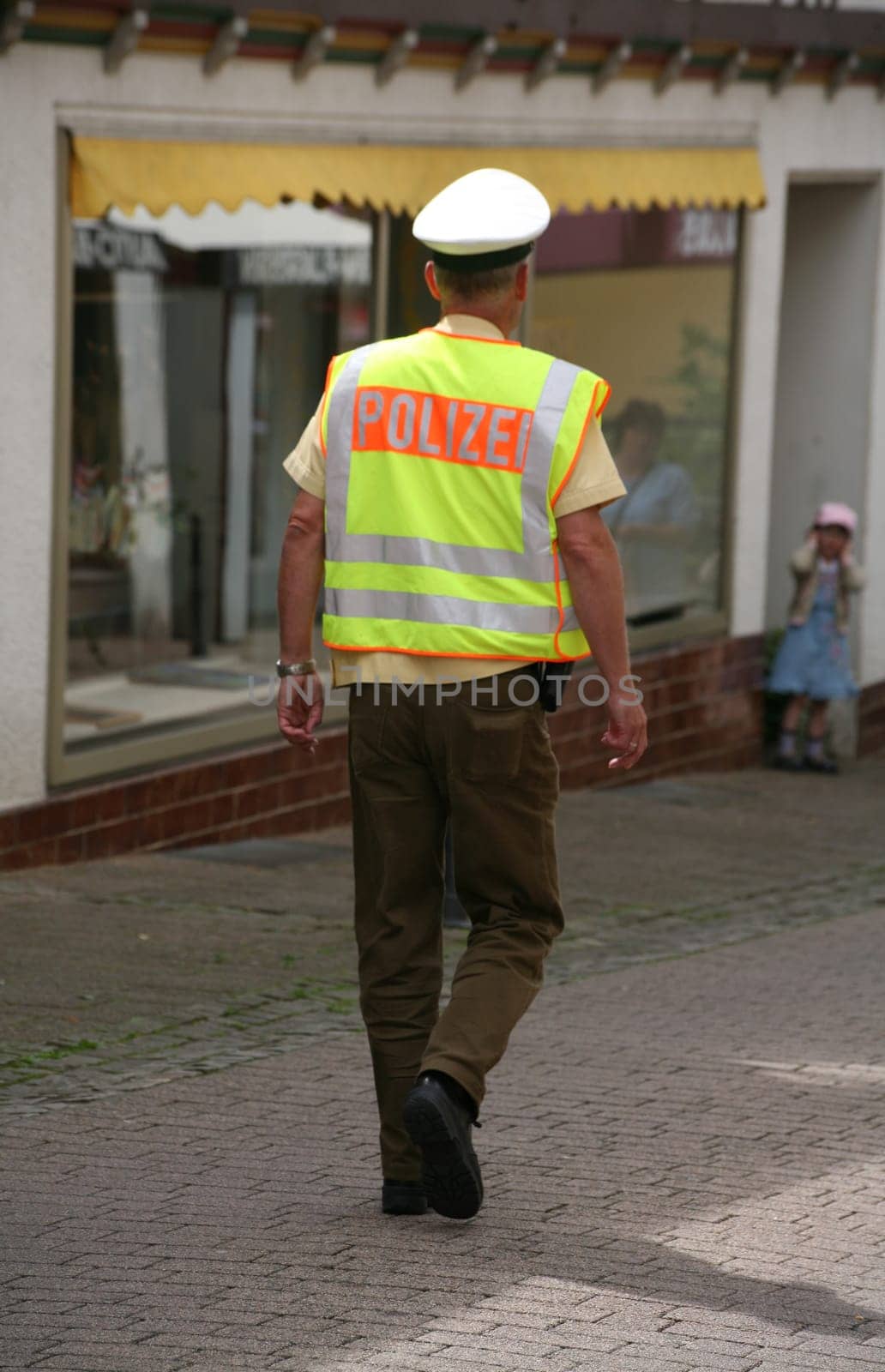 policeman or policewoman