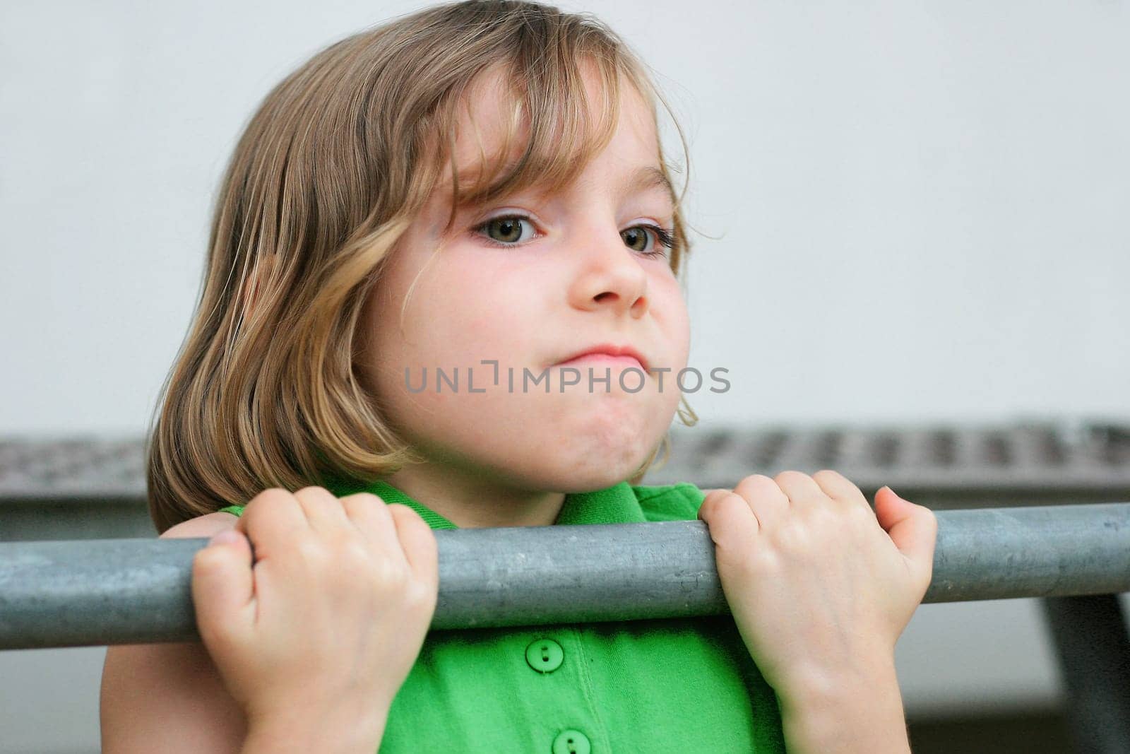 Child does pull-ups
