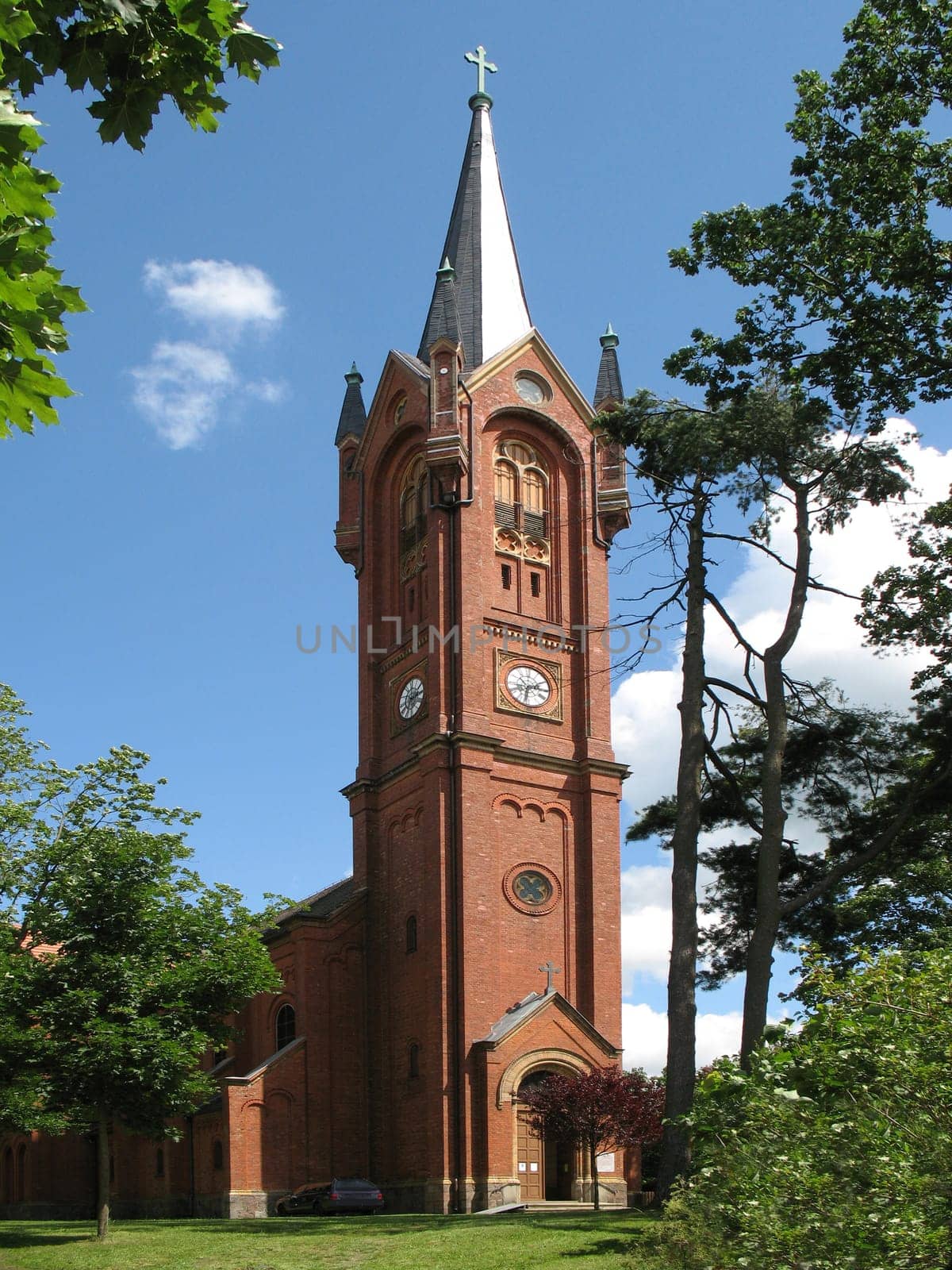 The church was built in 1682,destroyed in 1784 and rebuilt in 1871.