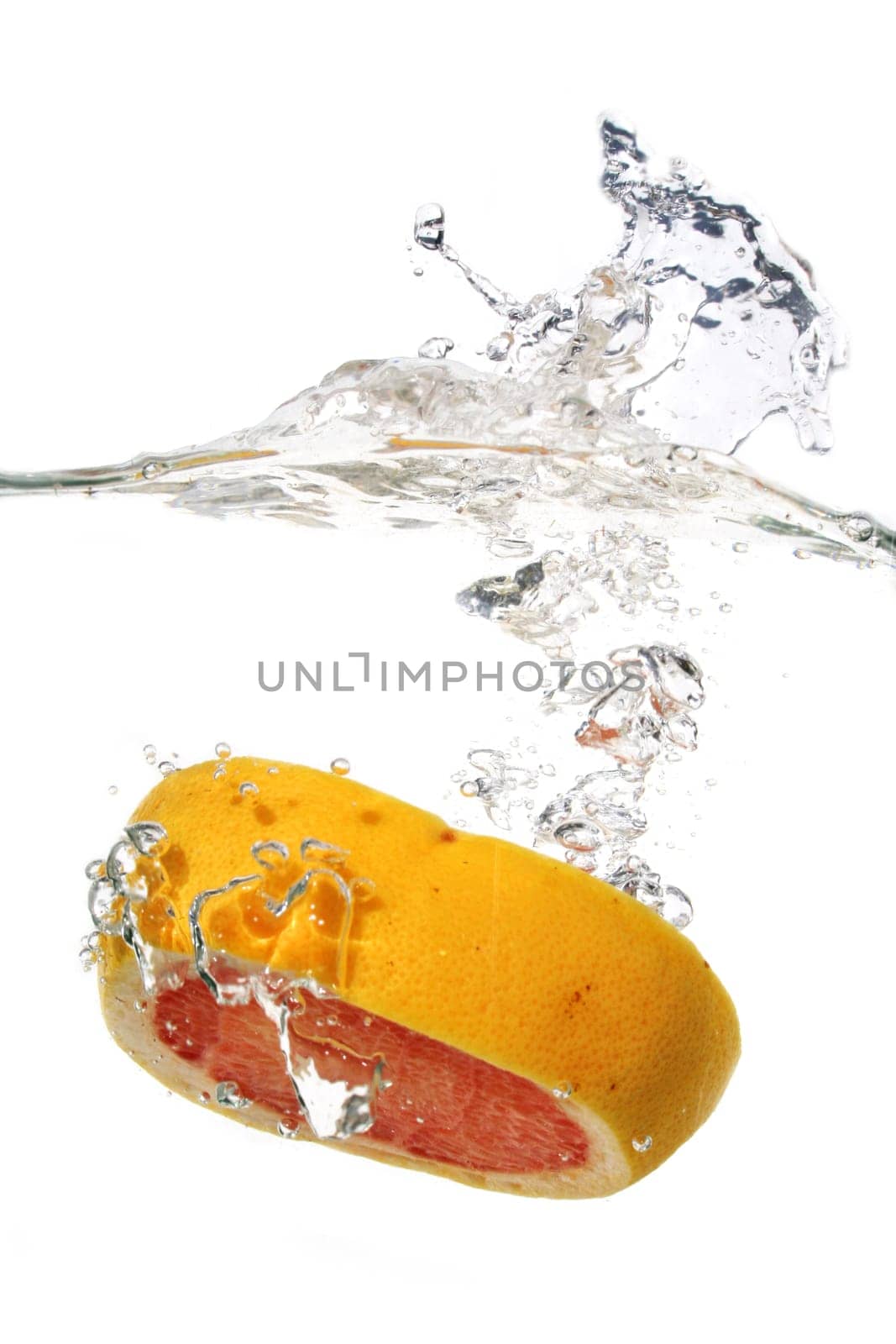 Grapefruit in the water