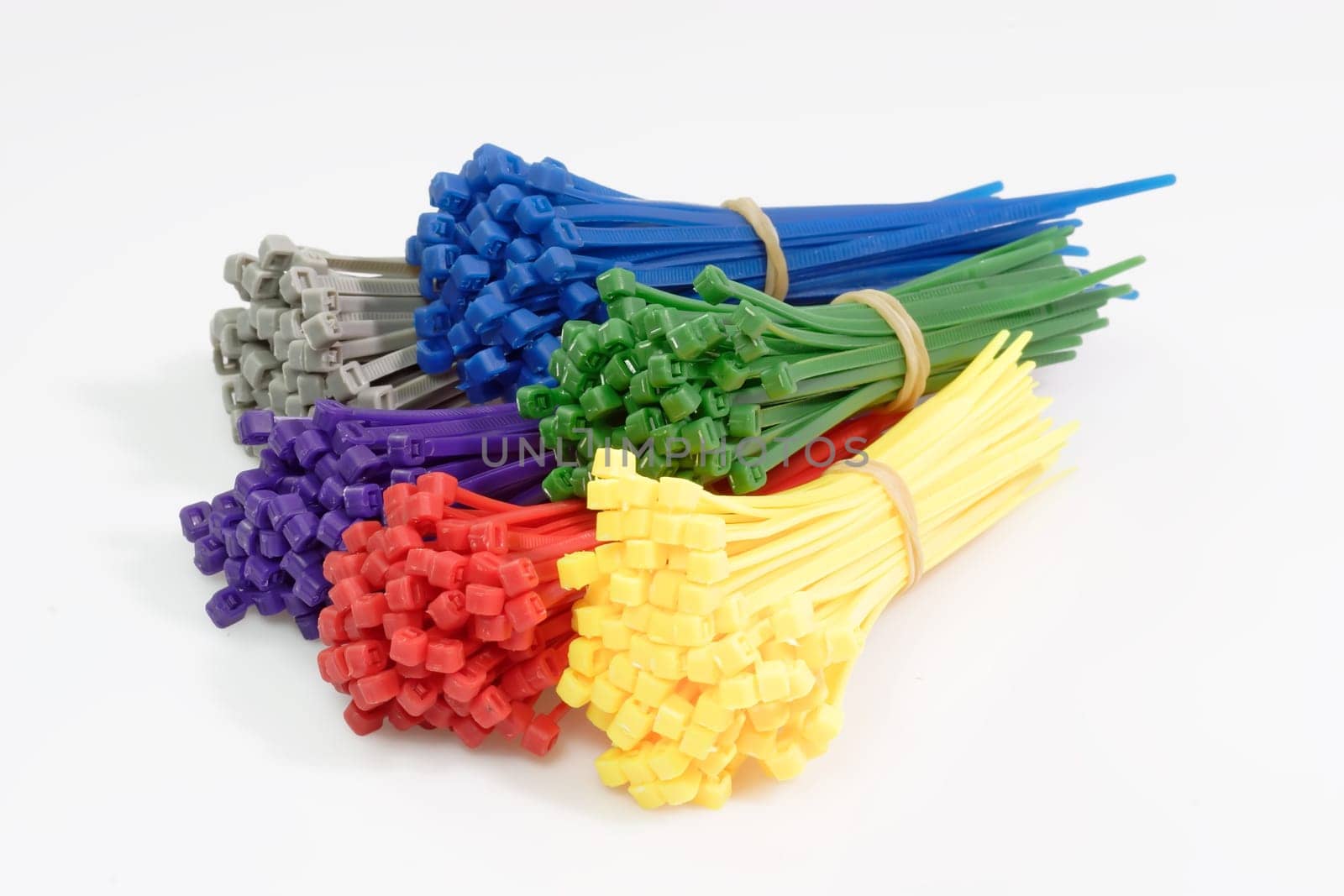 Cable tie