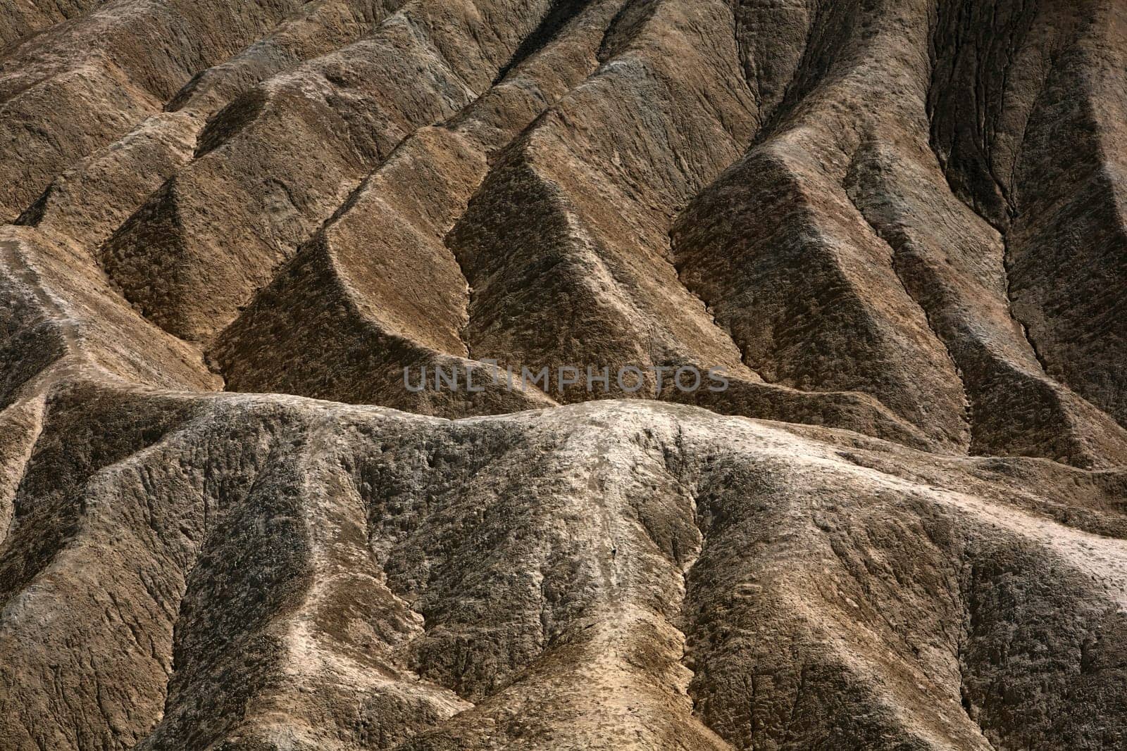 dry skin and wrinkles - Death Valley