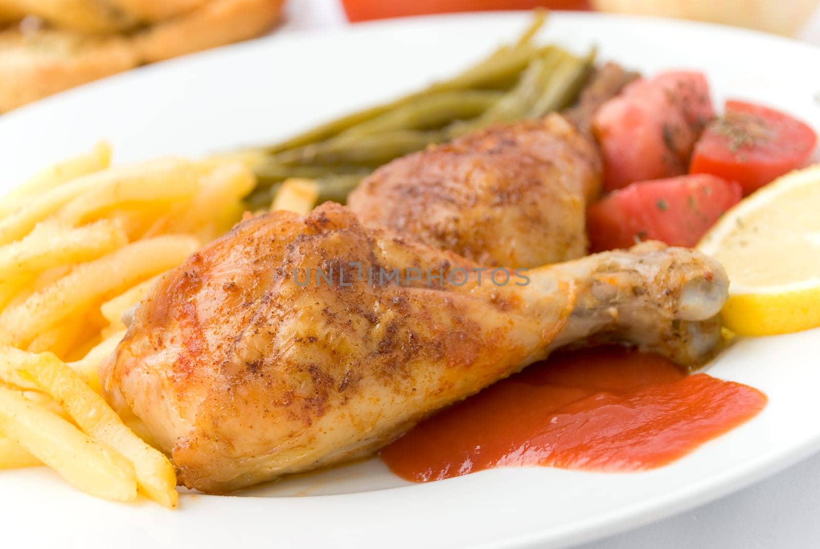 chicken leg with french fries karto