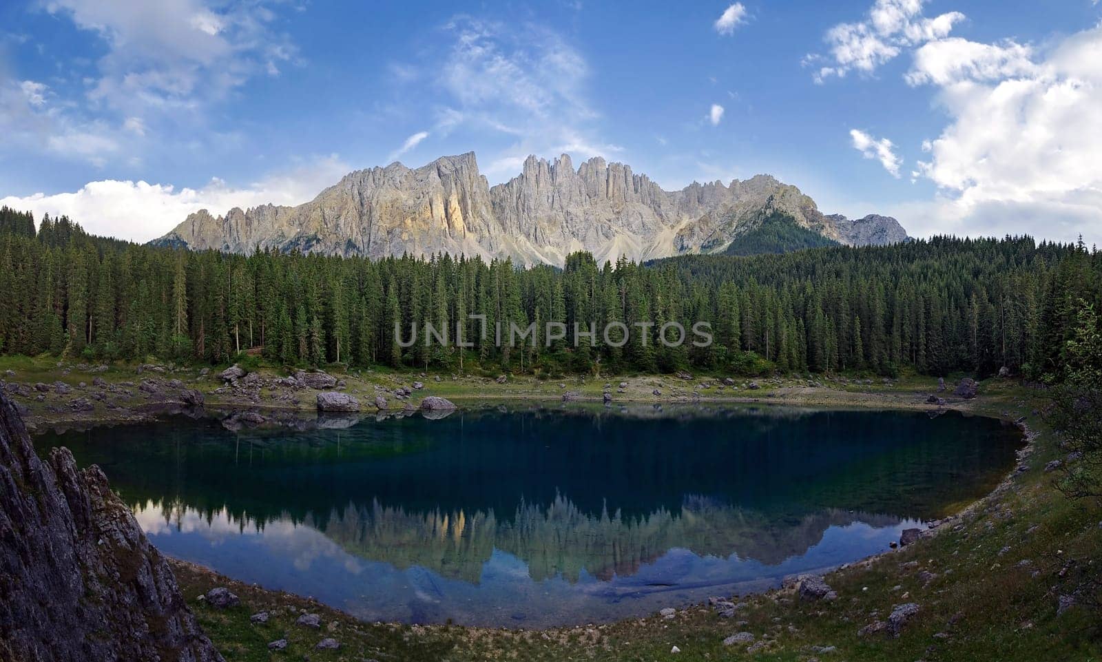 Lago di Carezza