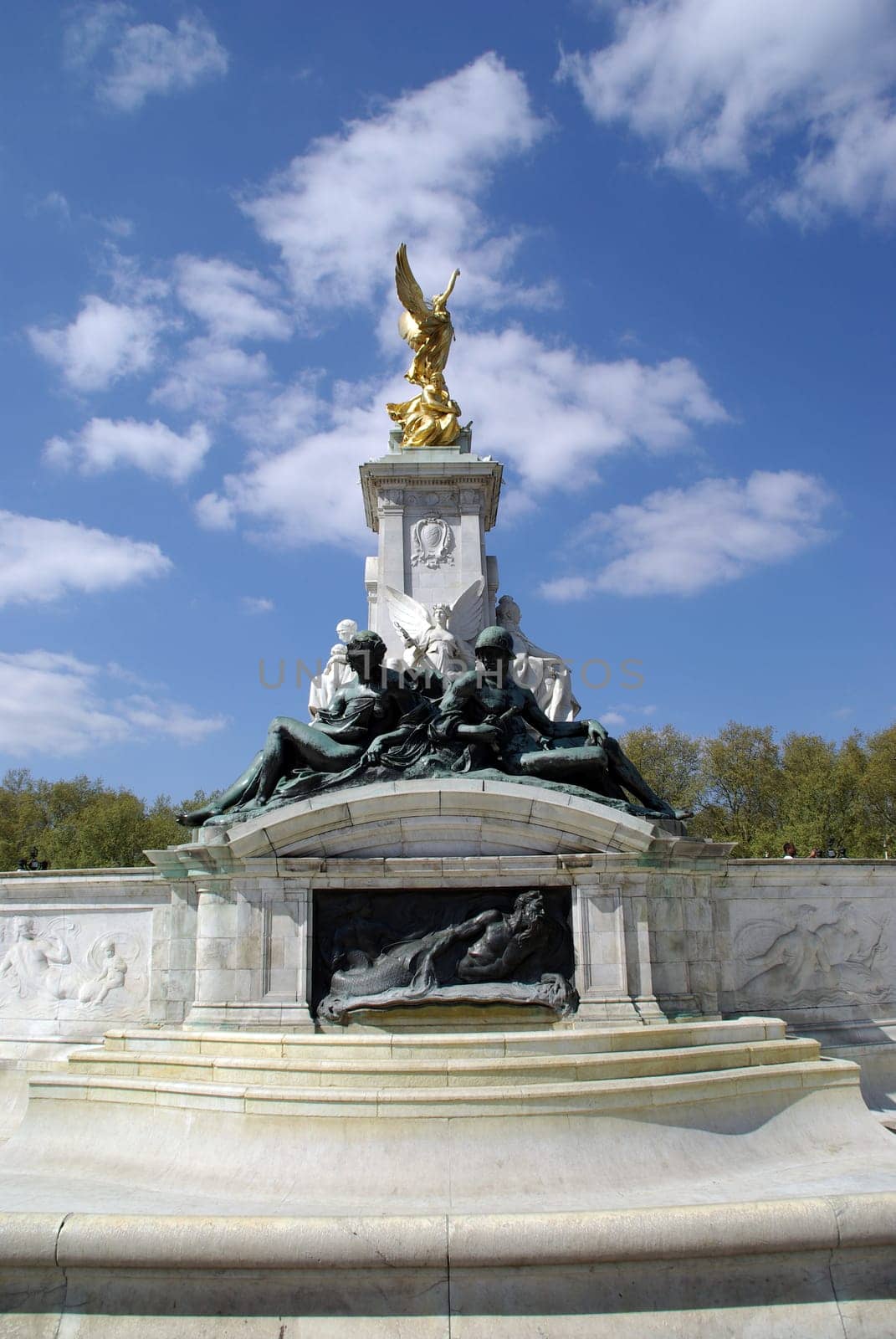 Landmark - Monument - Buckingham Palace Place