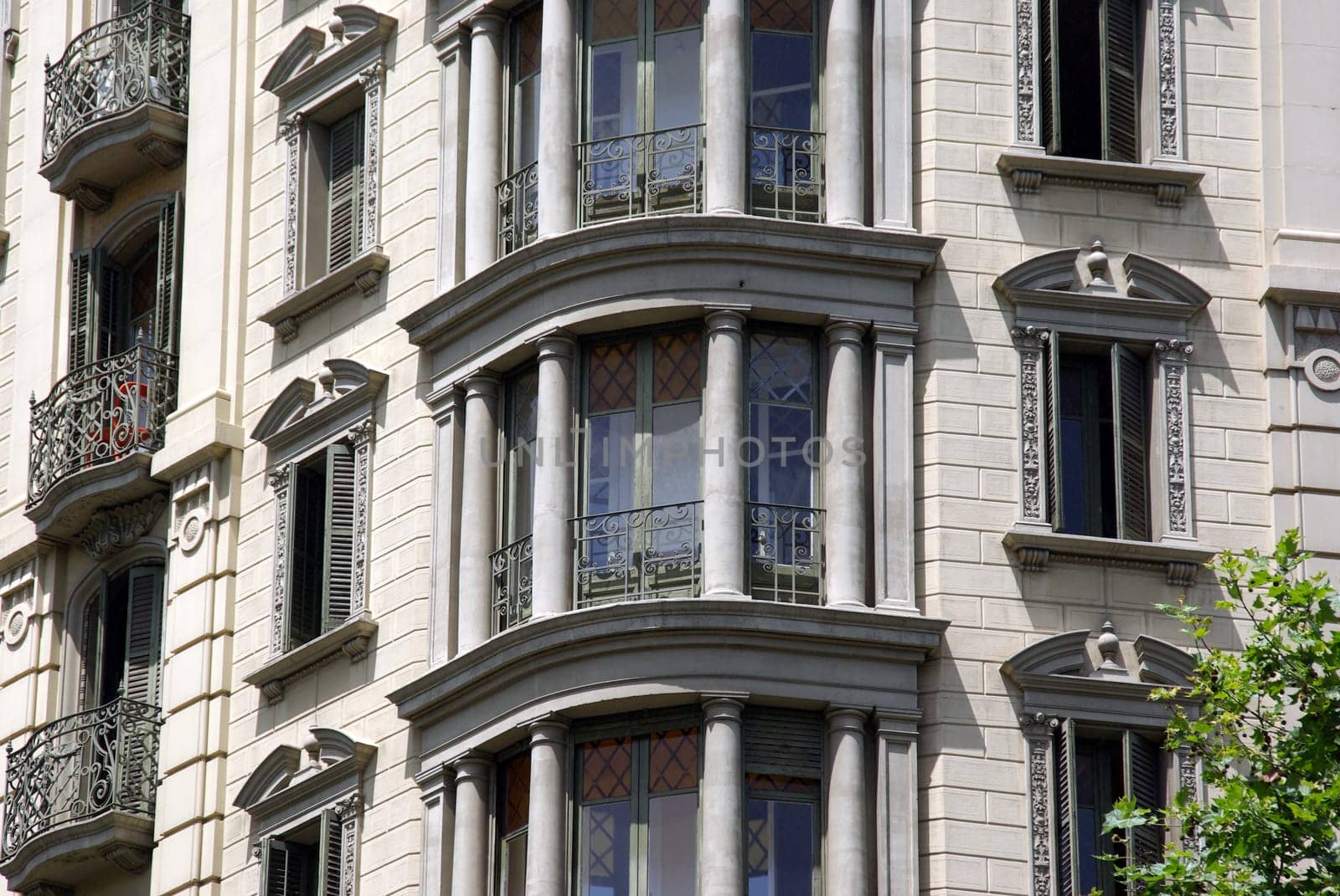 Architecture - Real Estate - Architecture