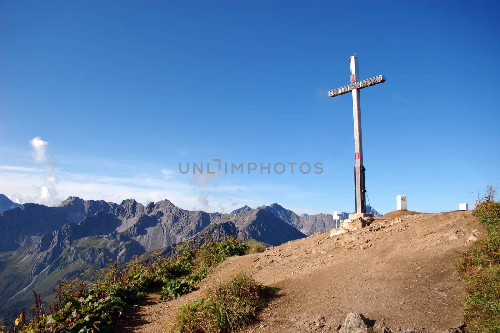 Cross 1