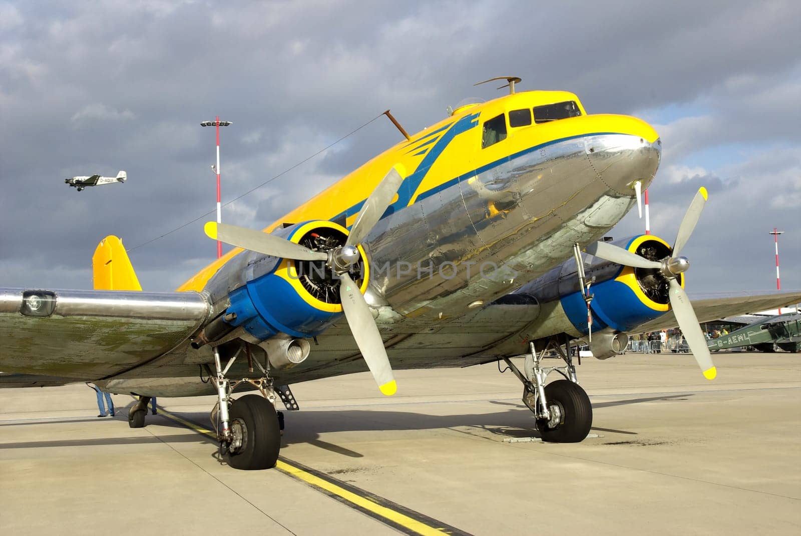 airpor Days DC3 1