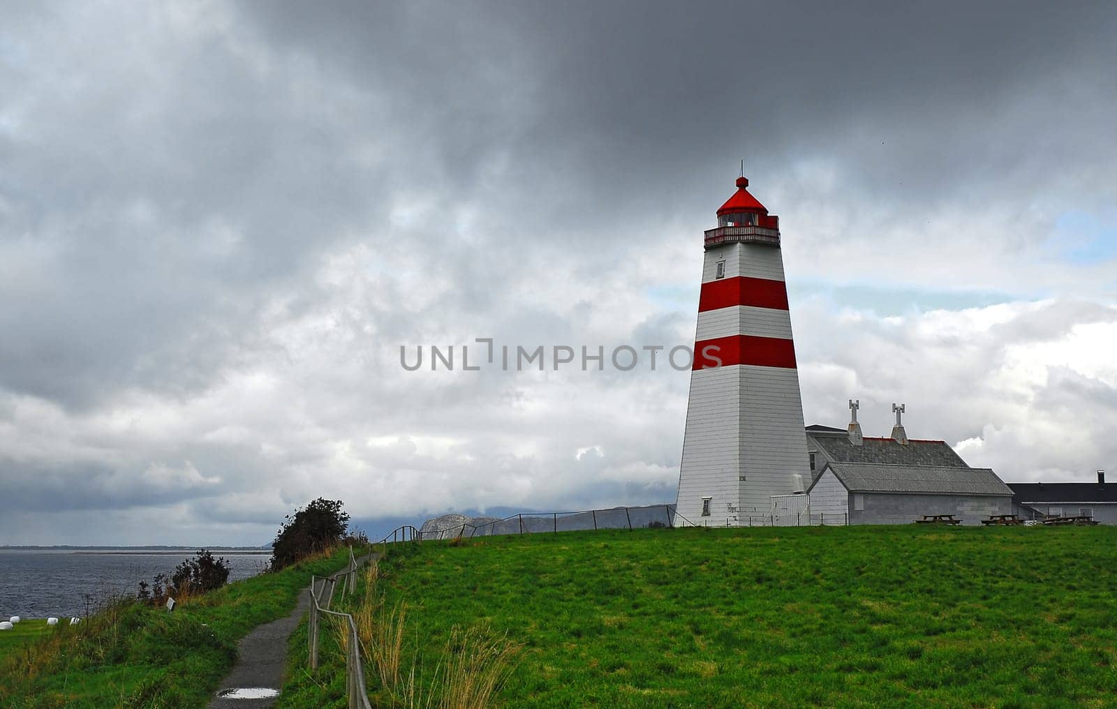 Of course,there are more than enough lighthouses in Western Norway..... I actually liked this one the most...... even though we were accompanied by storm and rain a lot!:-)