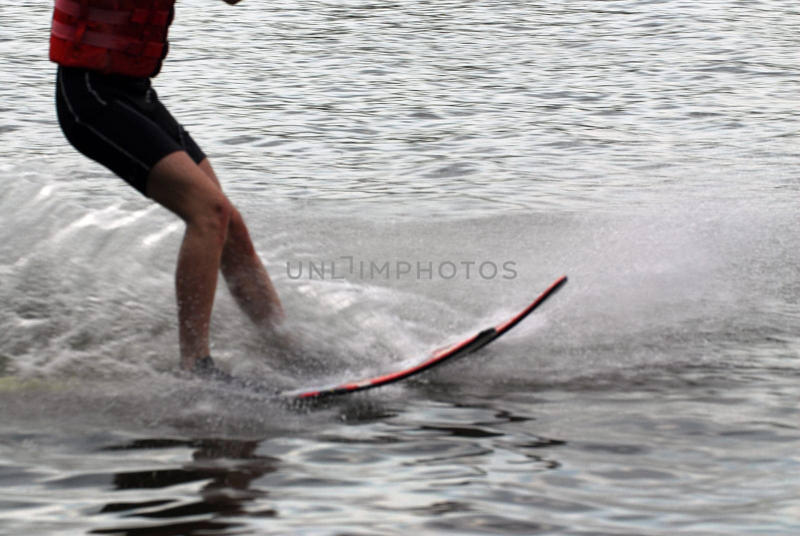 Water ski