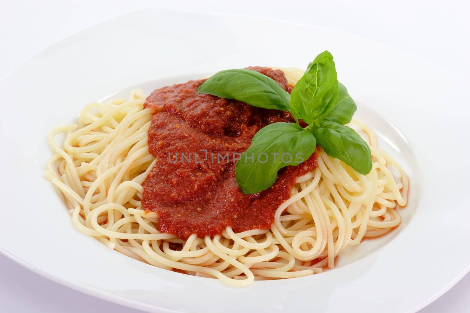 Spaghetti with tomato sauce