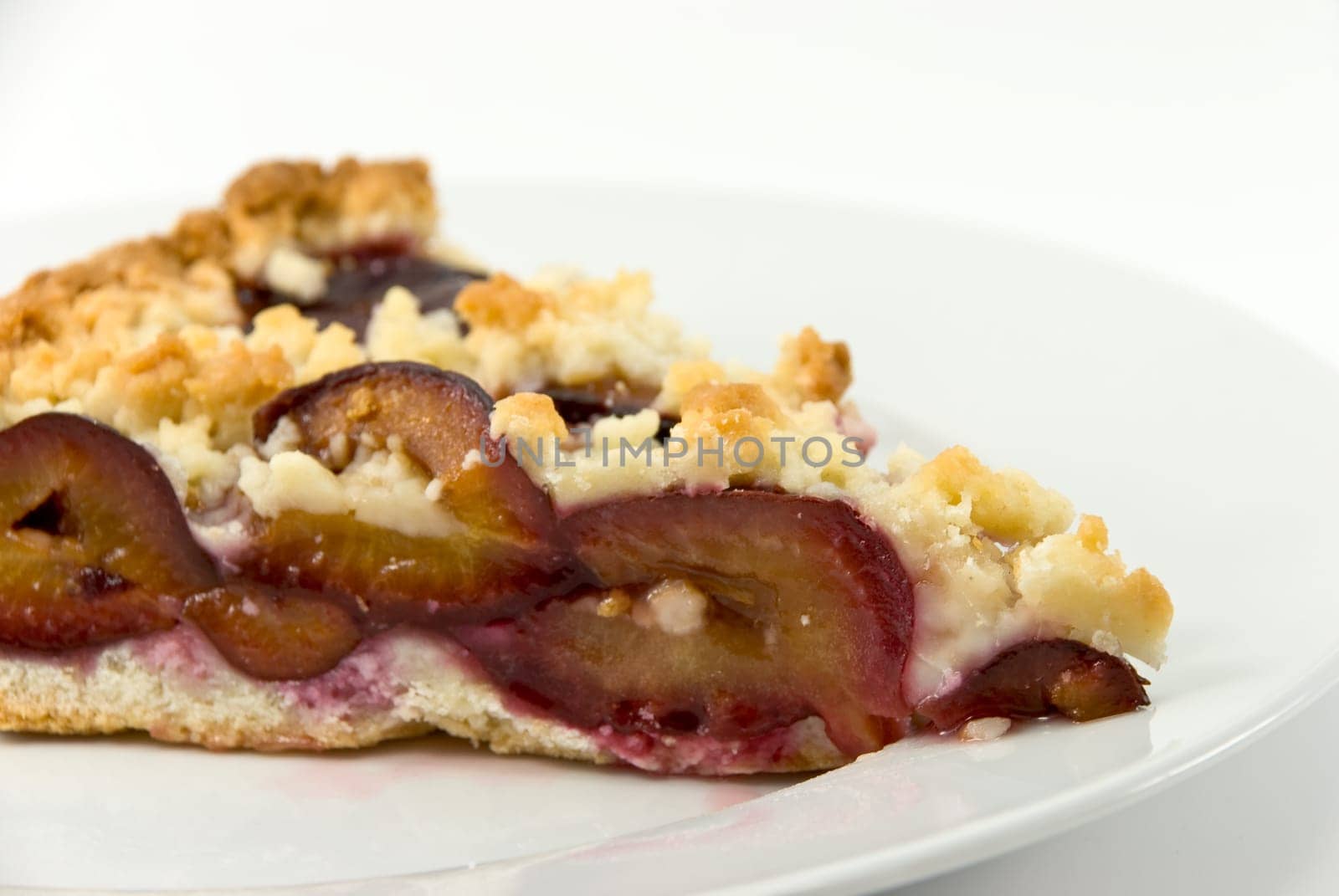 Plum cake crumble cake